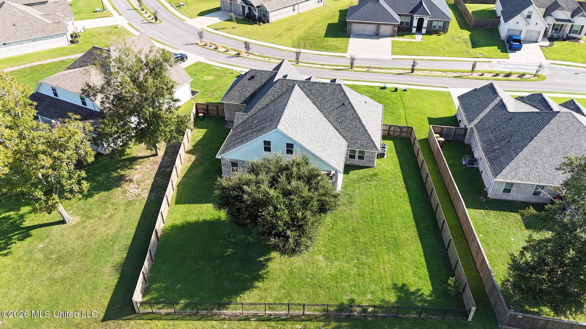 16879 W Landon Green Circle Property Photo 43