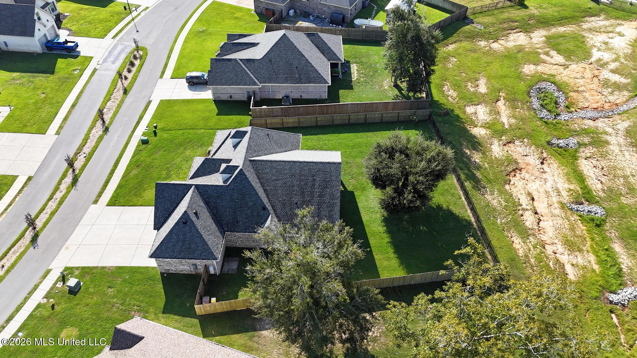 16879 W Landon Green Circle Property Photo 45