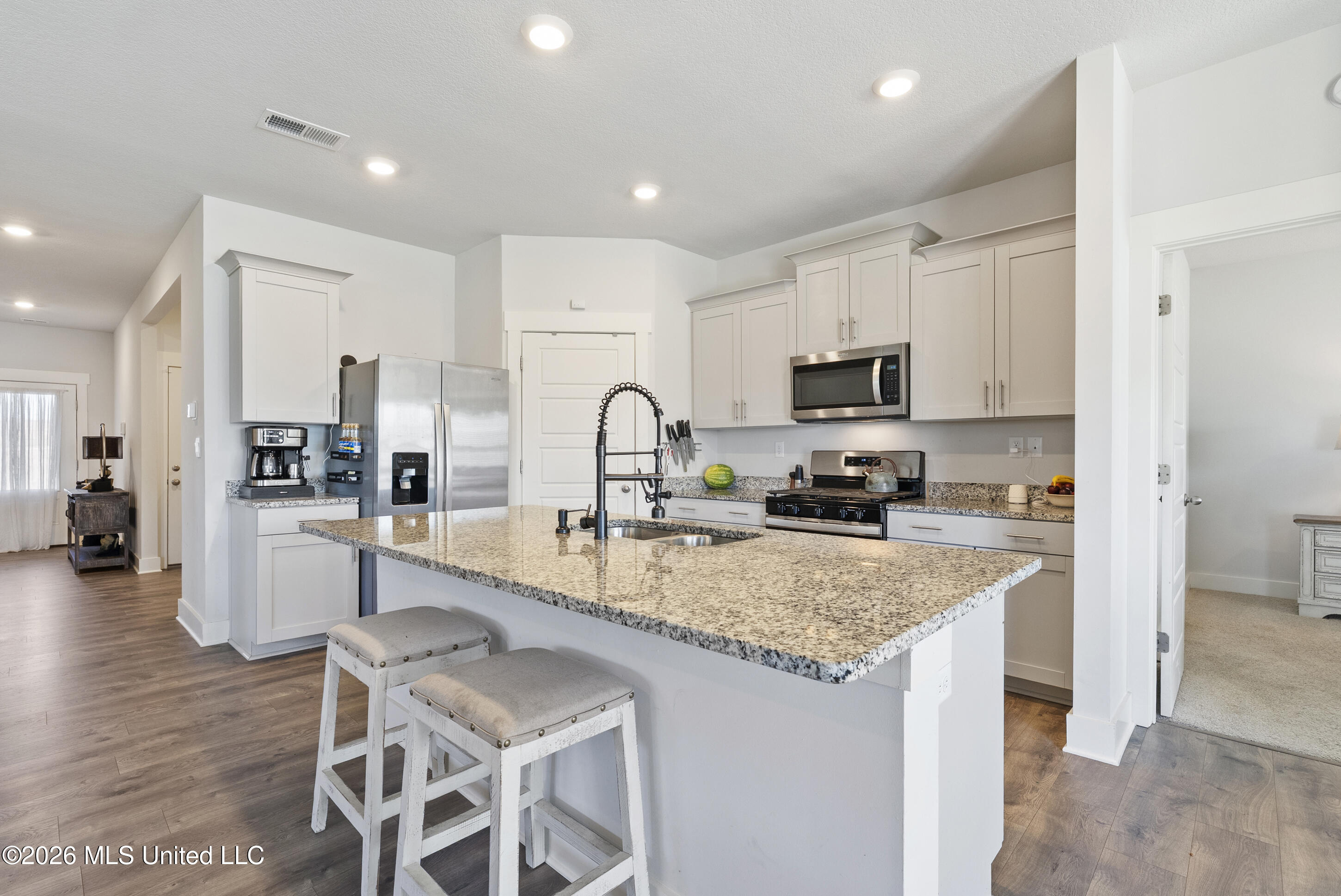 2093 Tulip Drive Property Photo 10