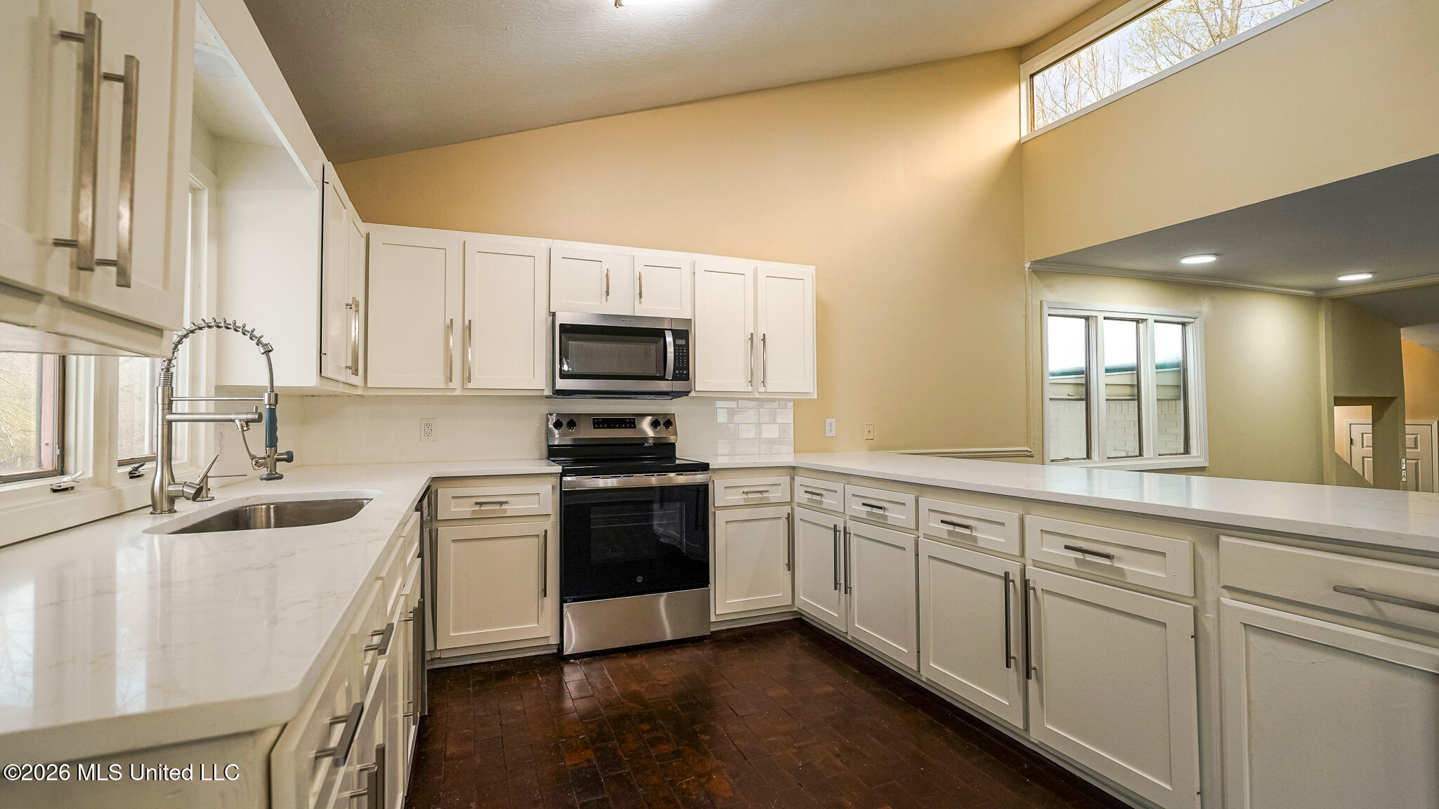 156 Graves Road Property Photo 12
