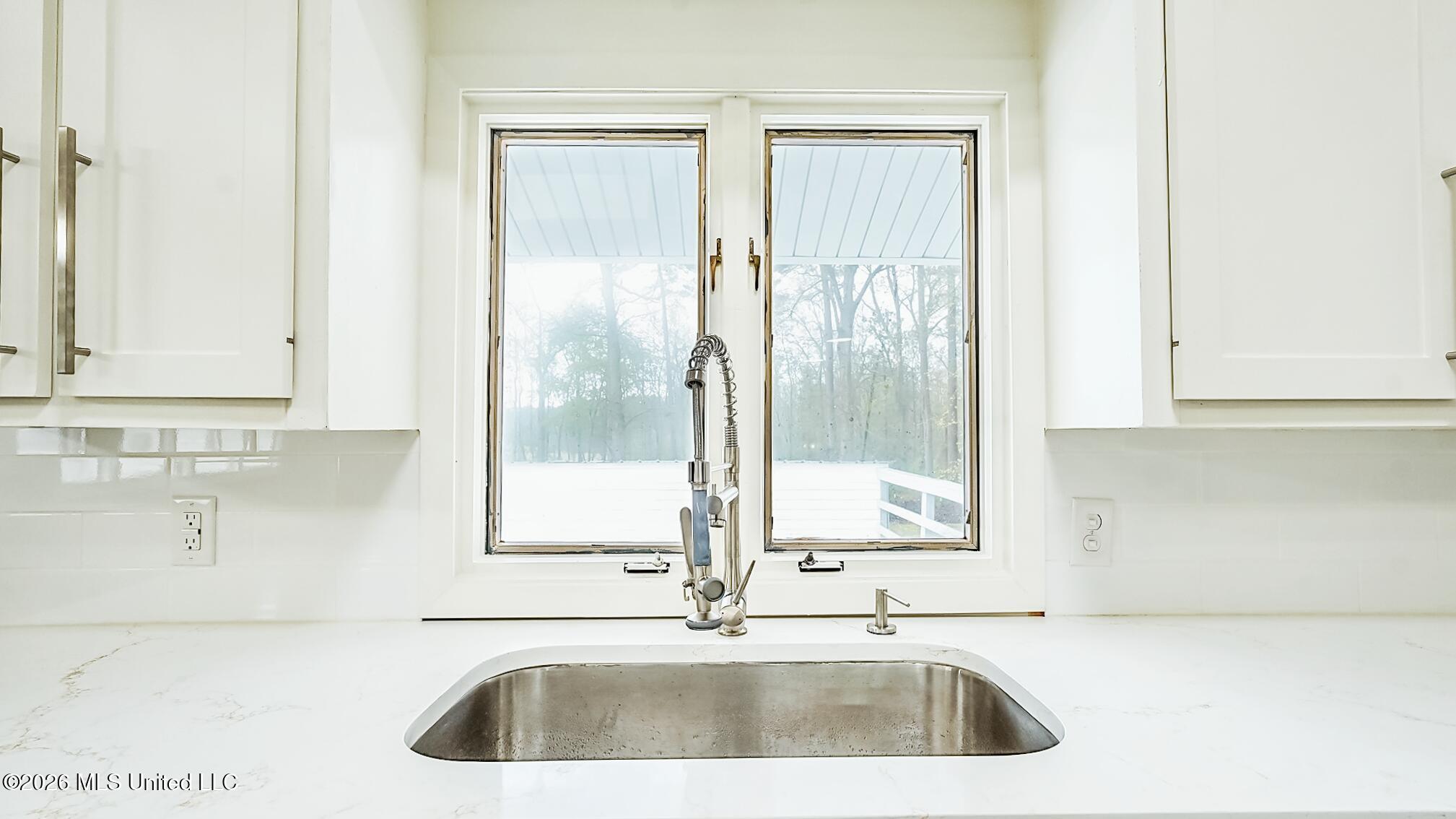 156 Graves Road Property Photo 13