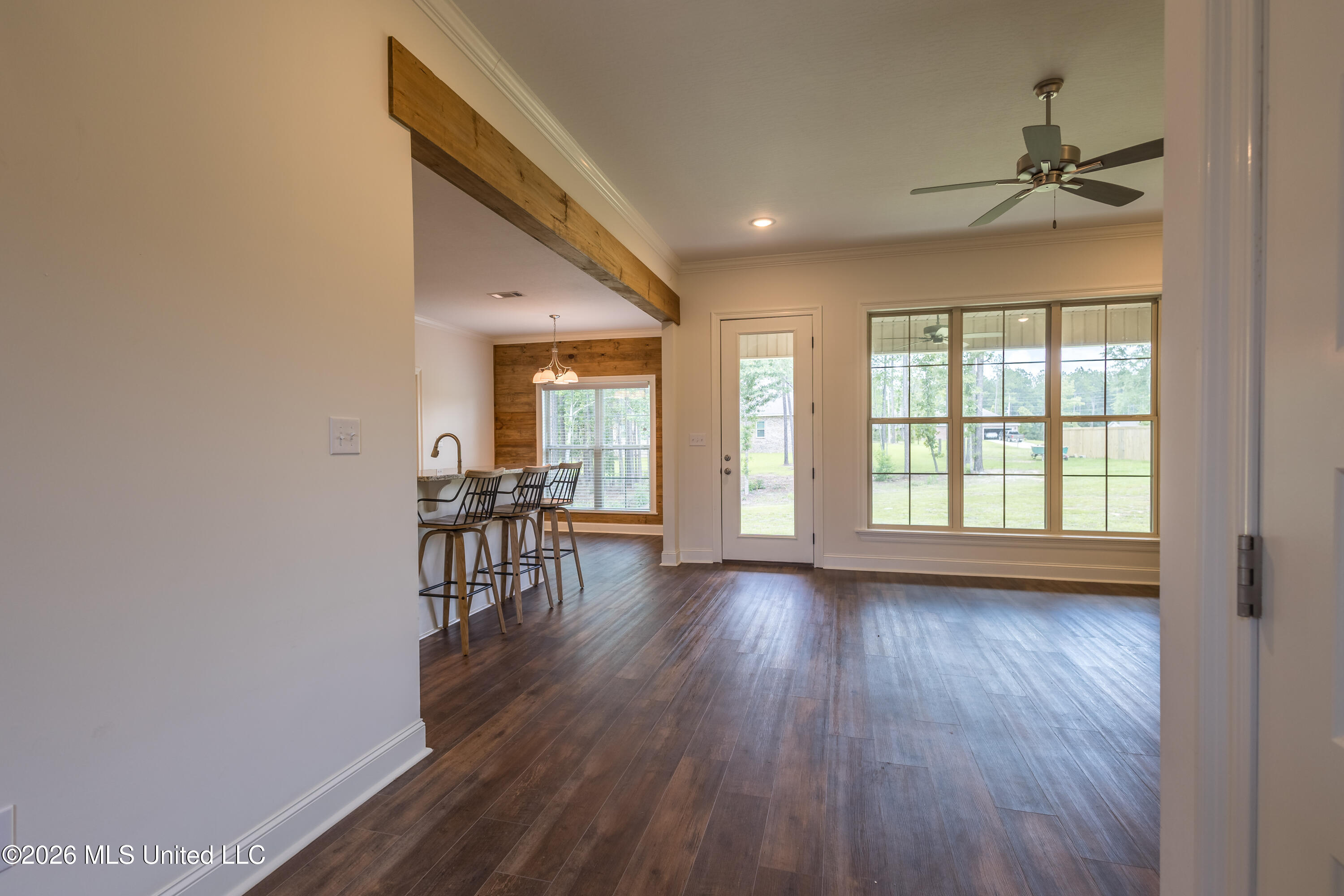 8 Silverstone Property Photo 2