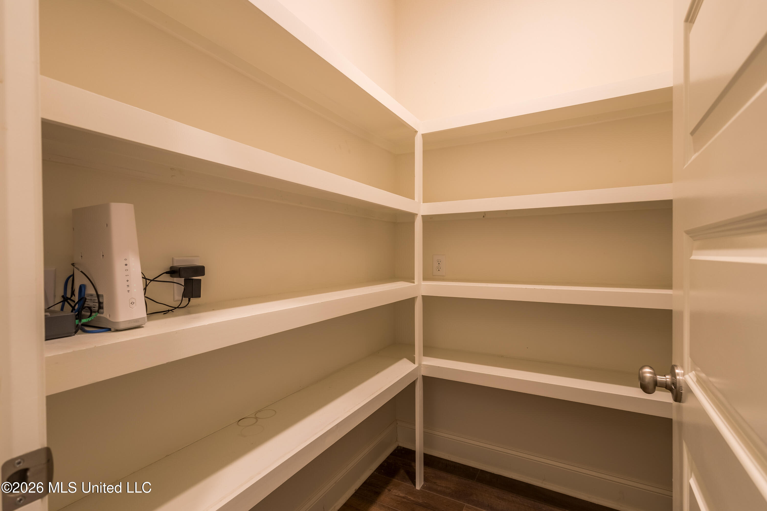 8 Silverstone Property Photo 13