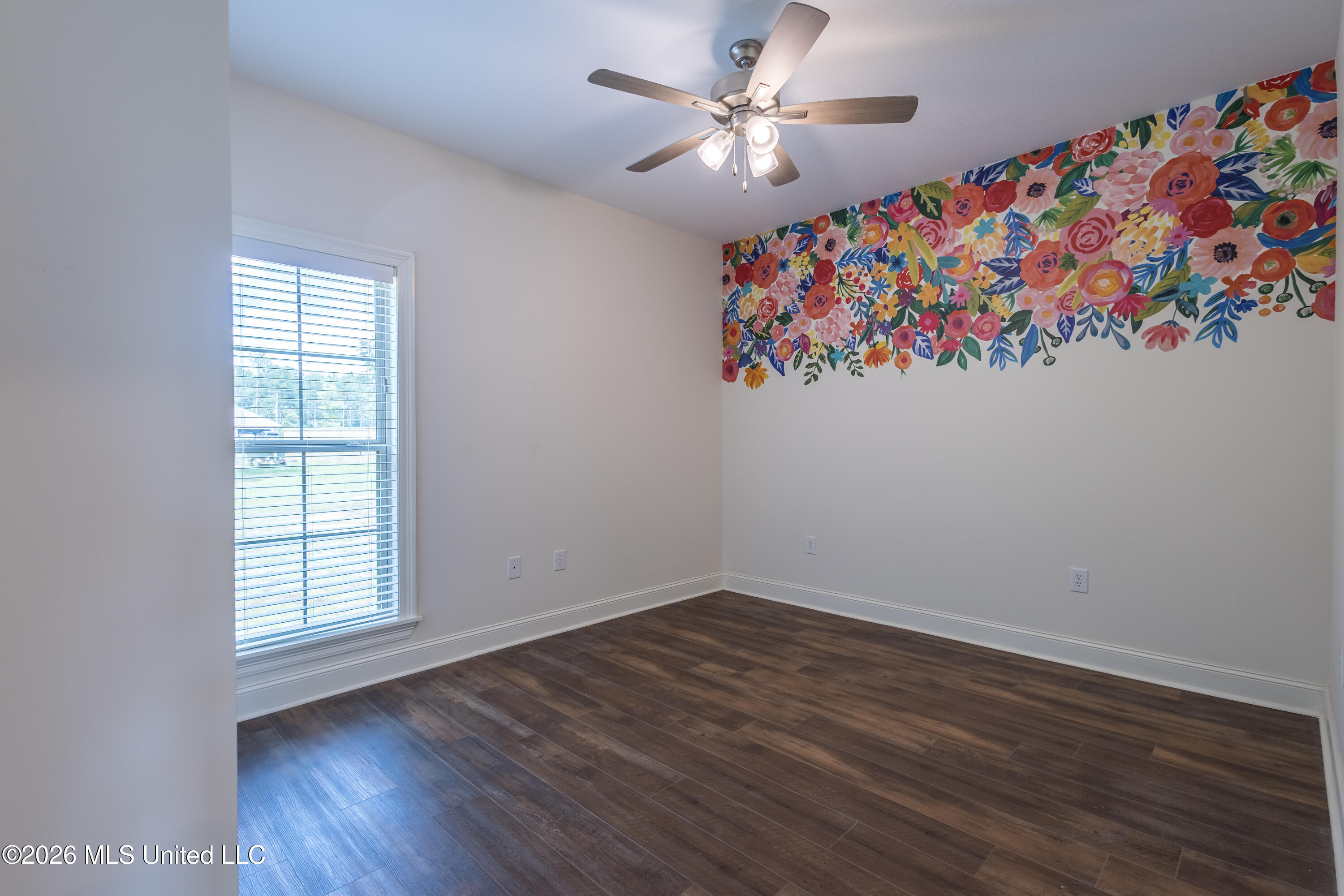 8 Silverstone Property Photo 24