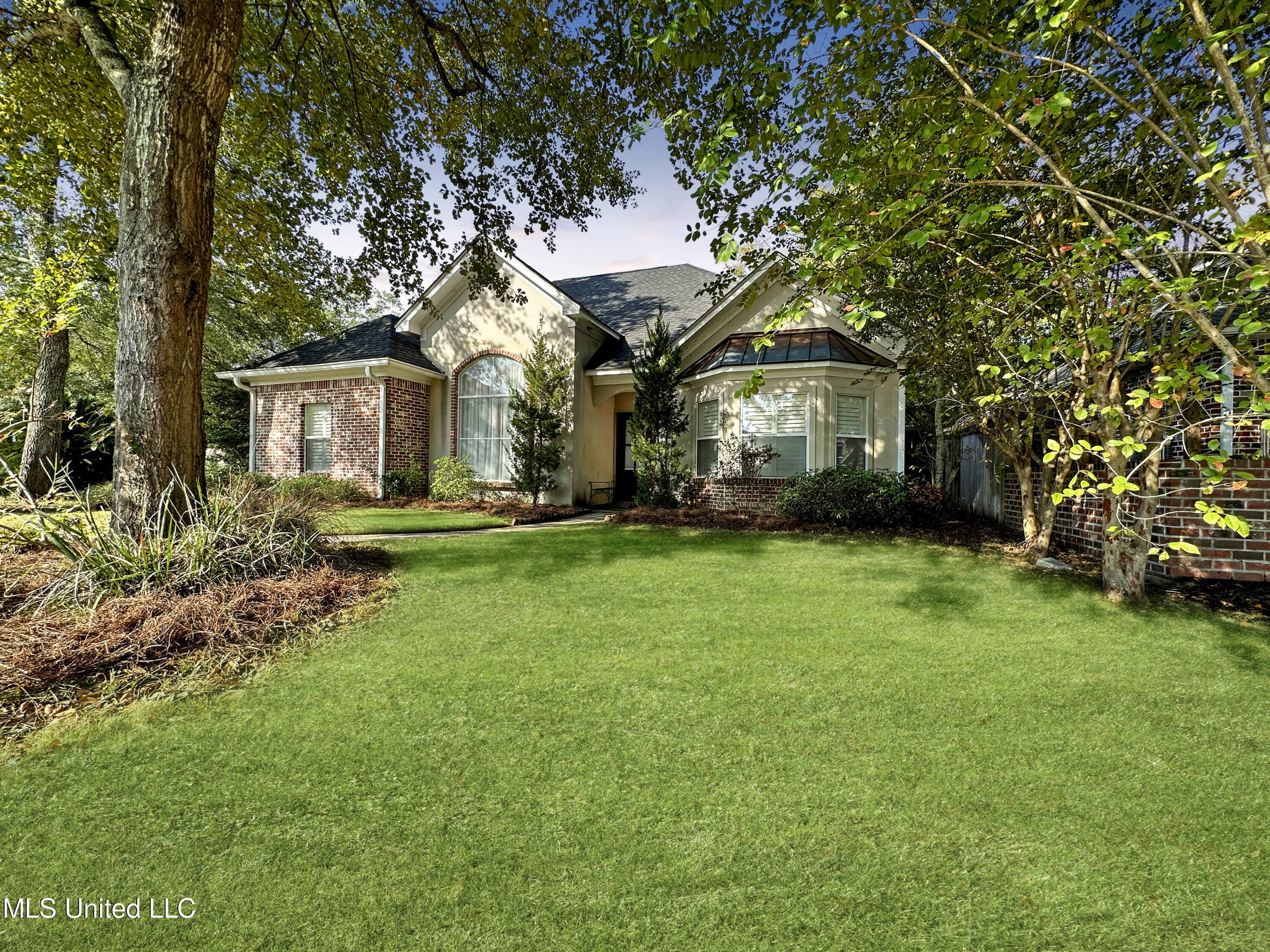 11504 Briarstone Place Property Photo 4