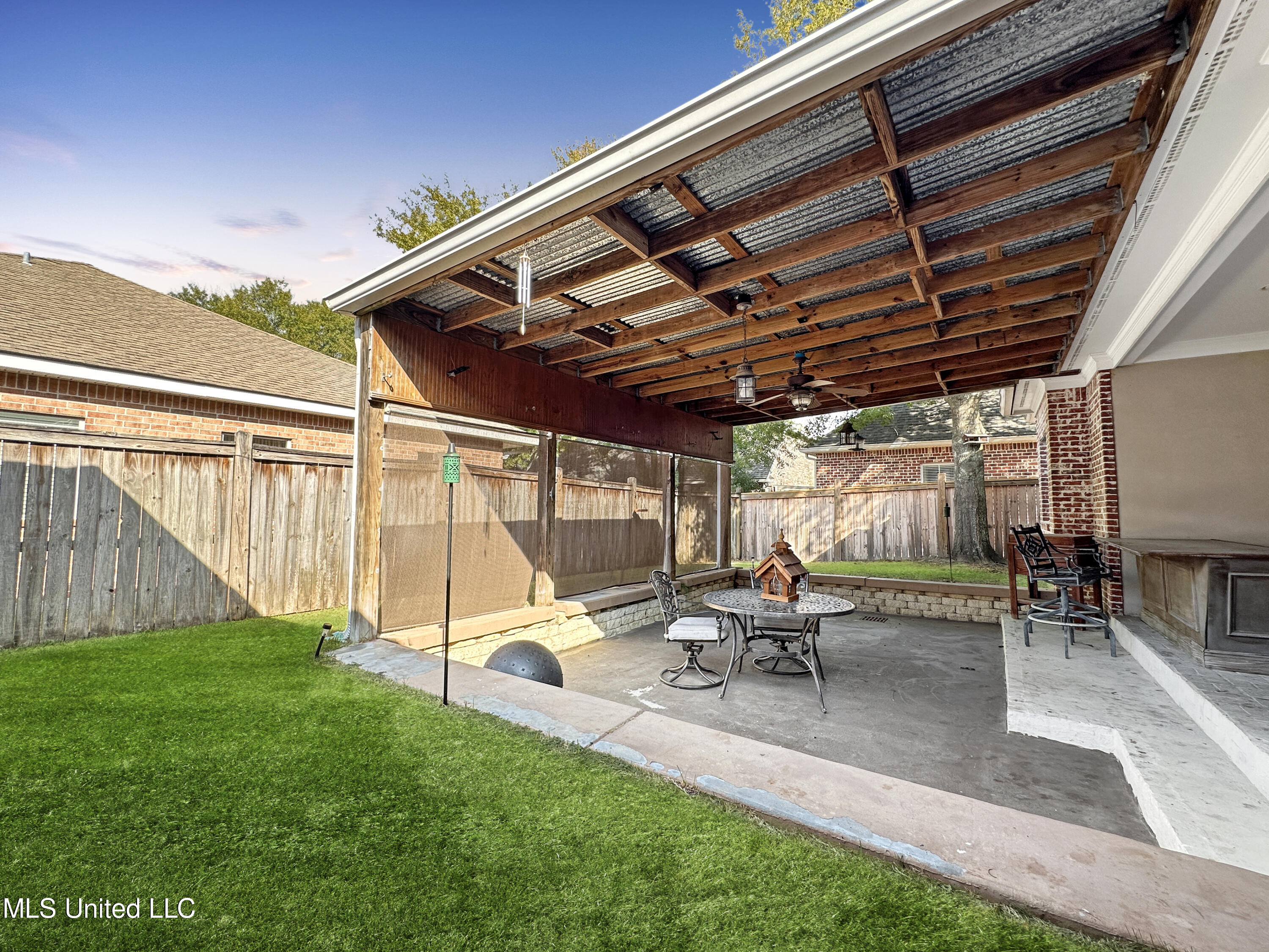 11504 Briarstone Place Property Photo 6