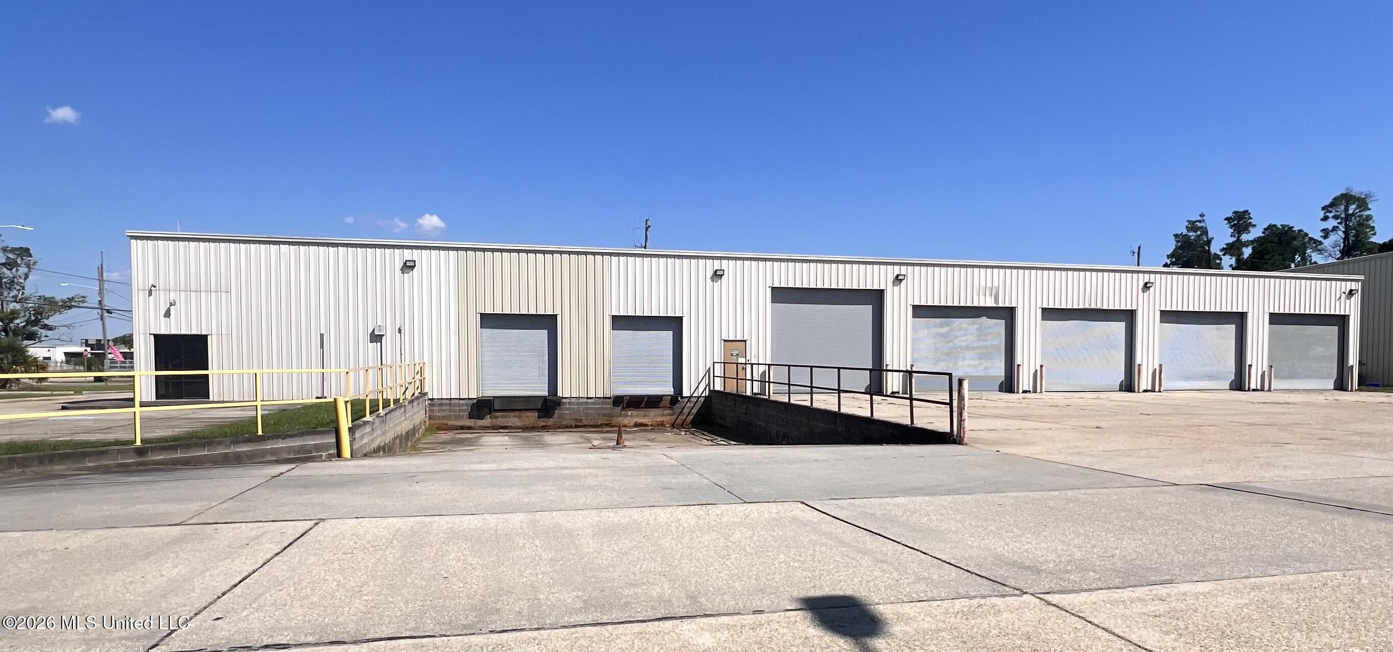 14373 Creosote Road Property Photo 1