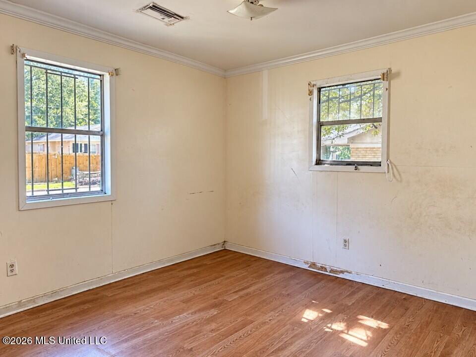 1114 Johnson Avenue Property Photo 7