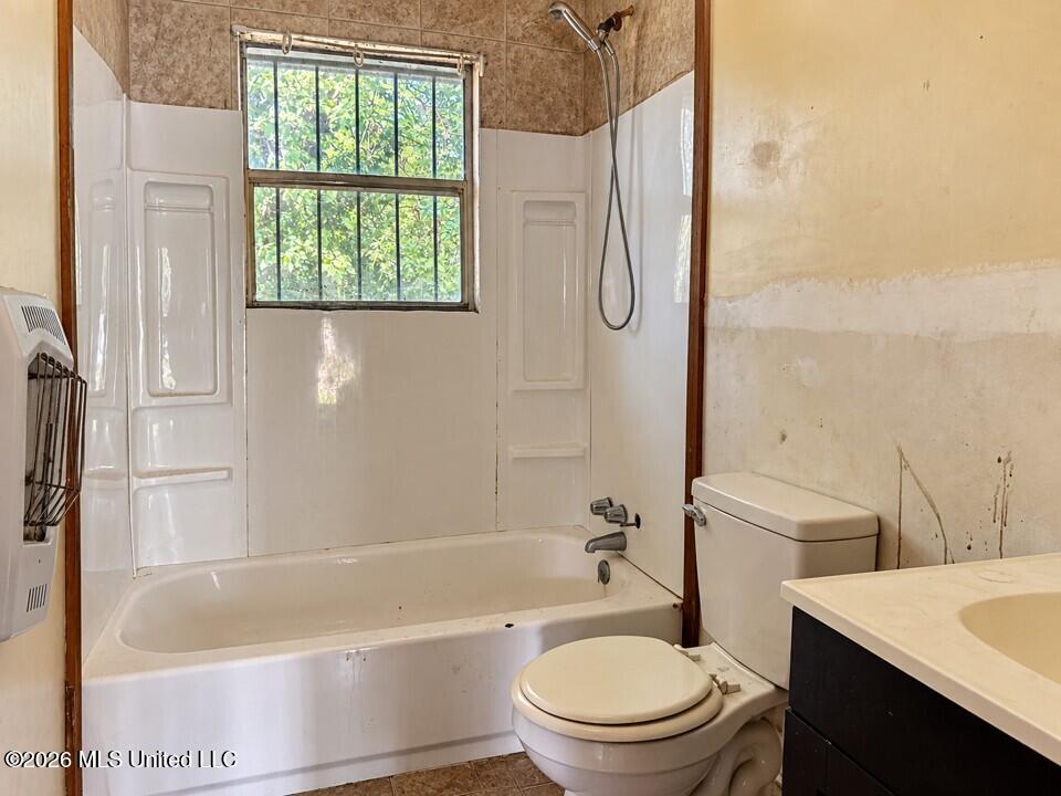 1114 Johnson Avenue Property Photo 14