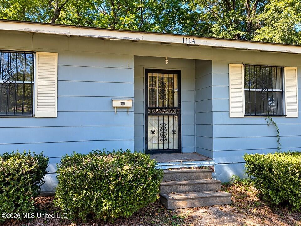 1114 Johnson Avenue Property Photo 16