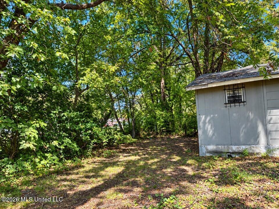 1114 Johnson Avenue Property Photo 19