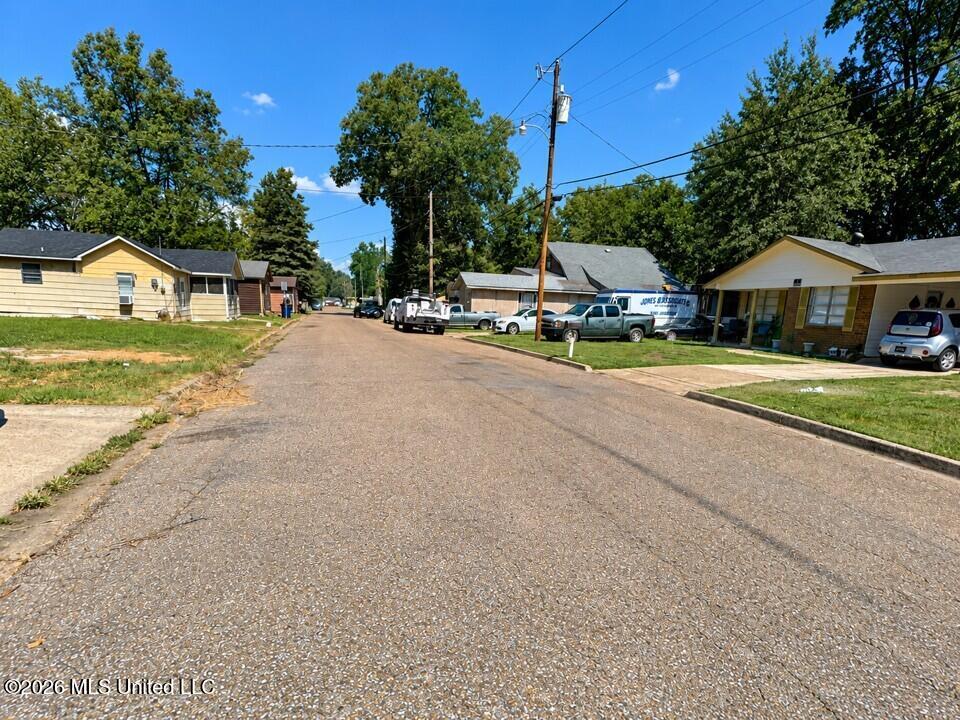 1114 Johnson Avenue Property Photo 20