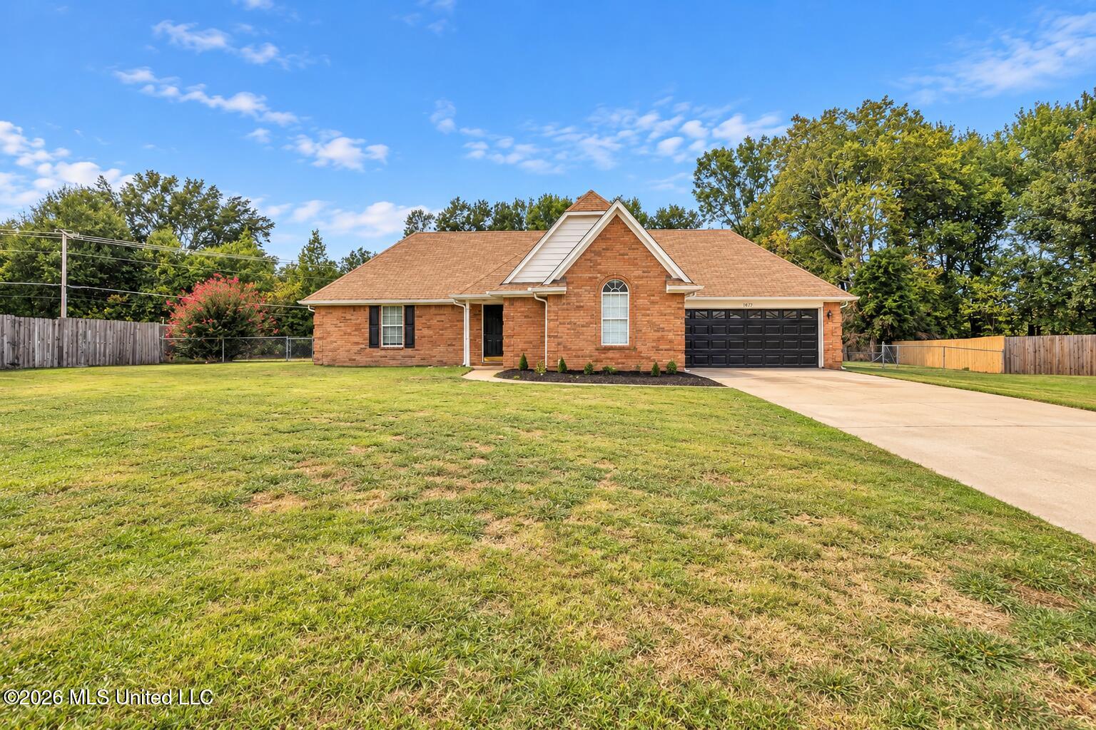 6972 Fox Briar Cove Property Photo 2