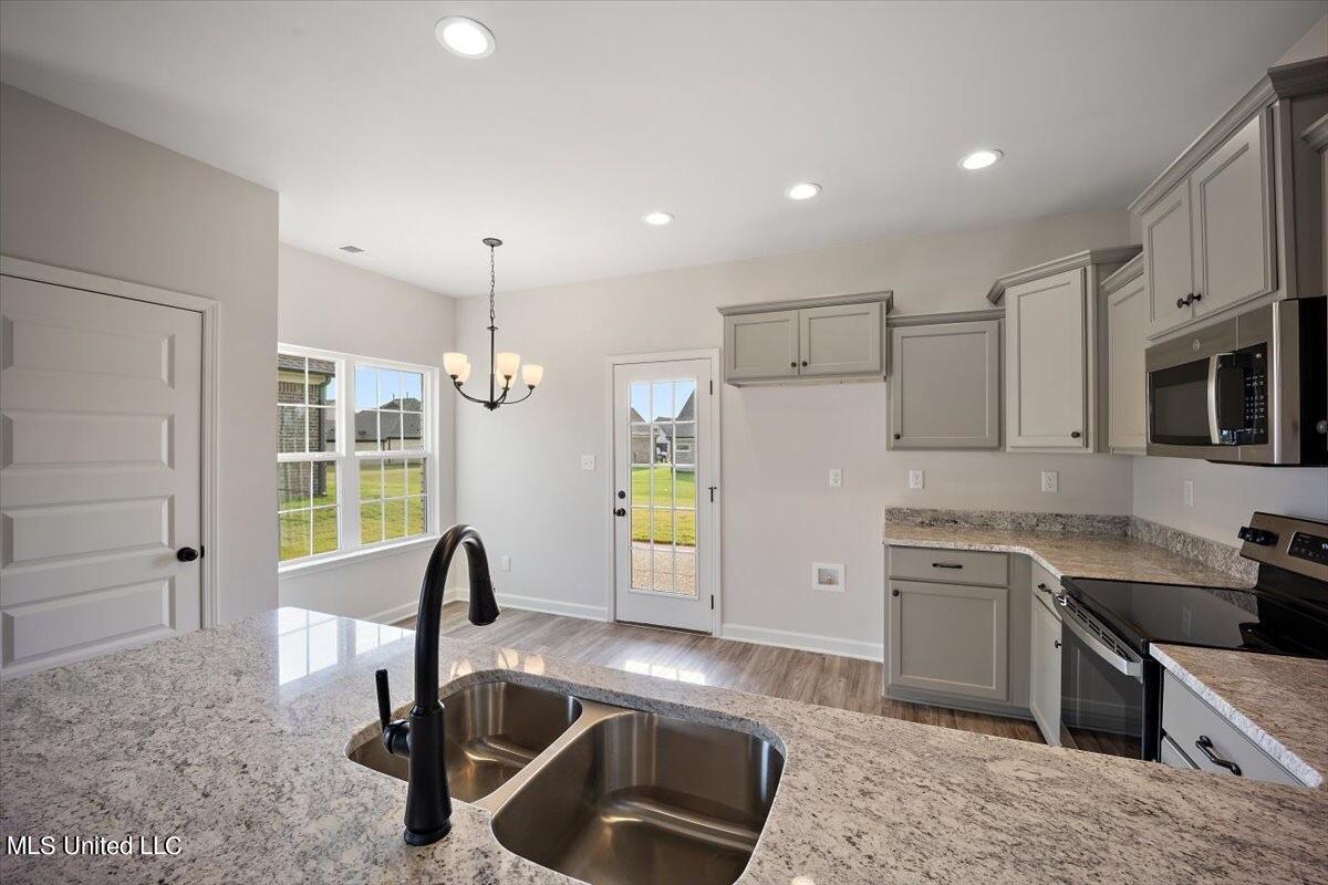 13734 Jack Thomas Boulevard Property Photo 11