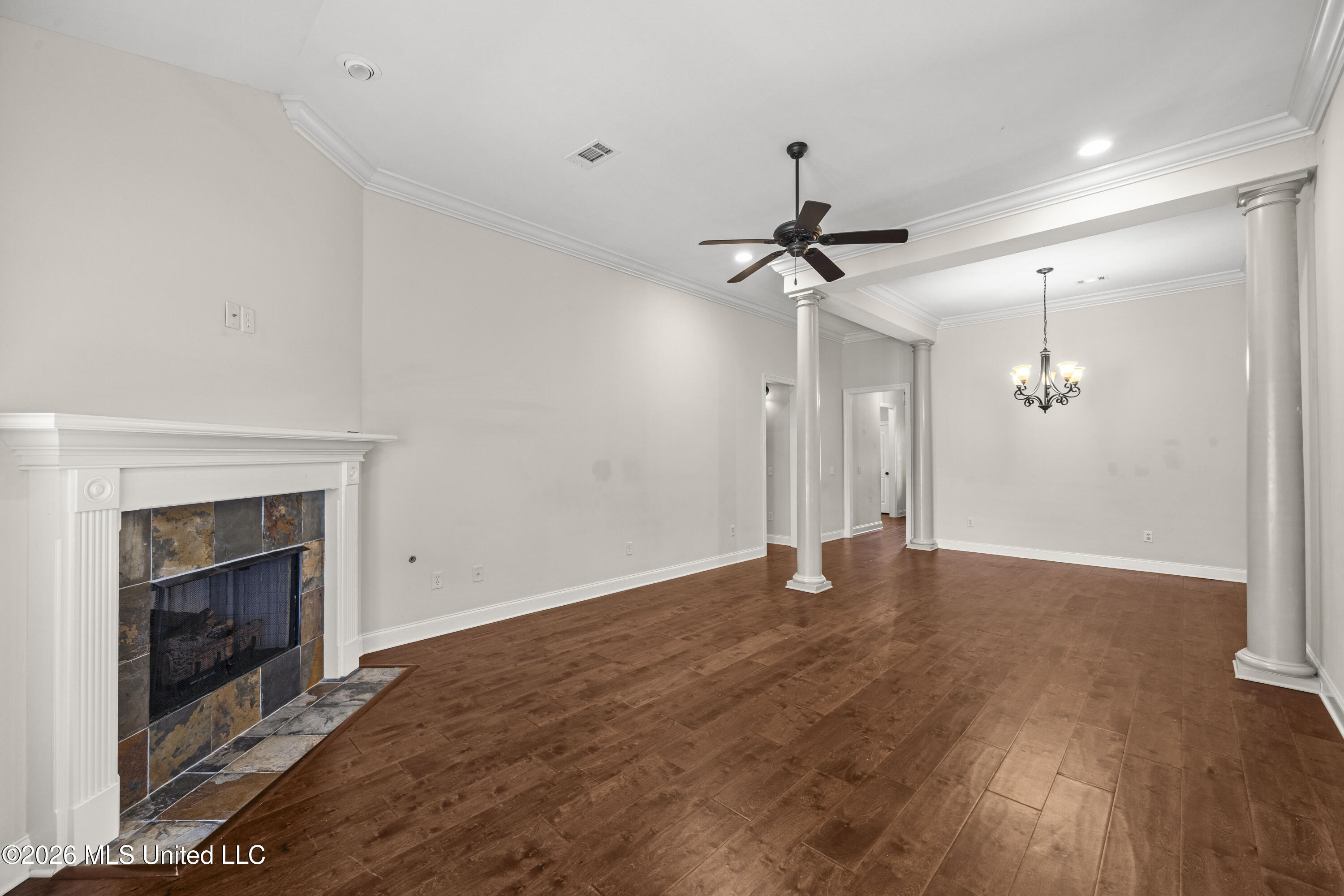 1812 August Bend Property Photo 2