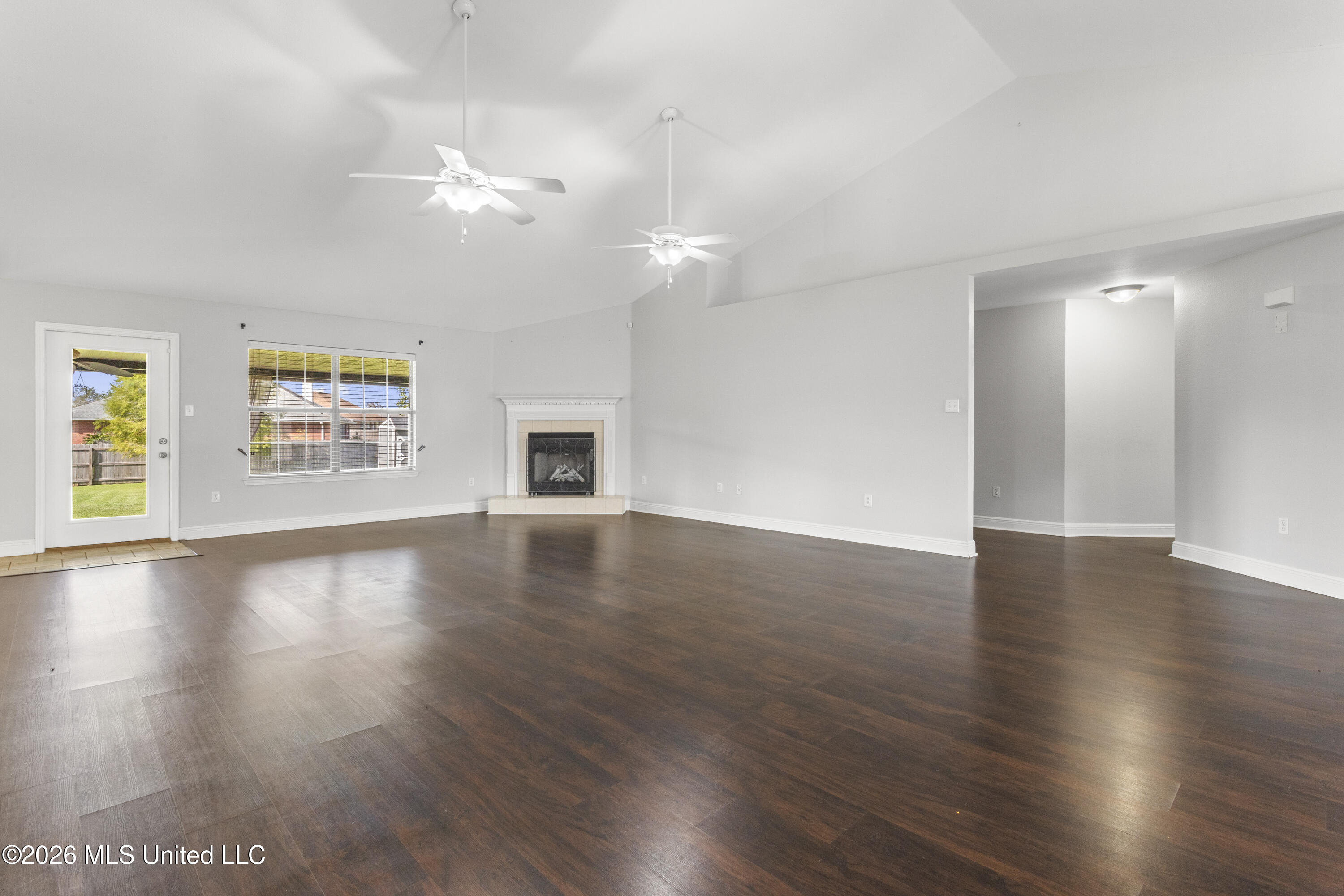 14633 N Bruce Cove Property Photo 10