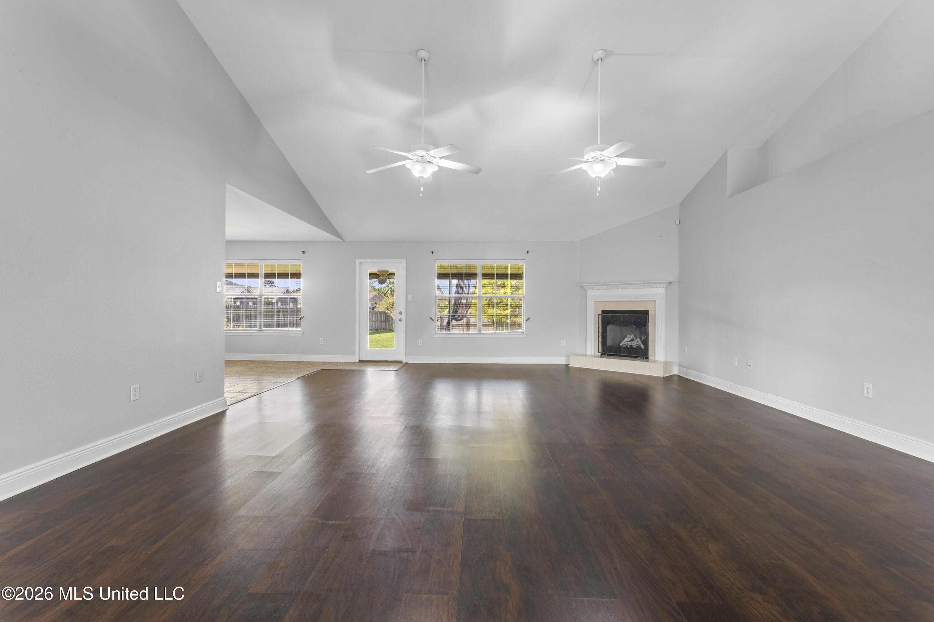14633 N Bruce Cove Property Photo 12