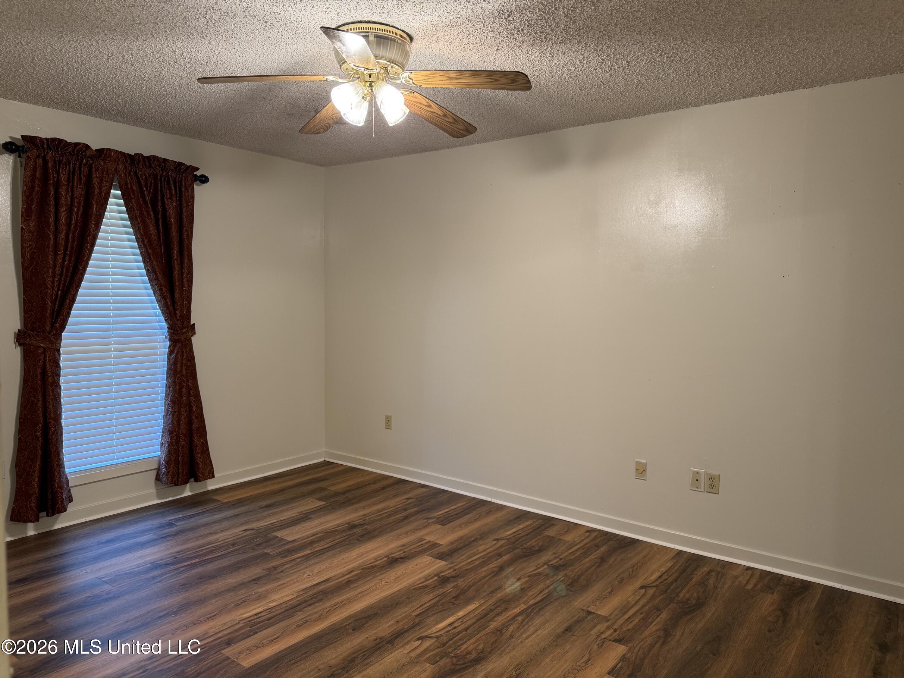 1322 Canterbury Lane Property Photo 2