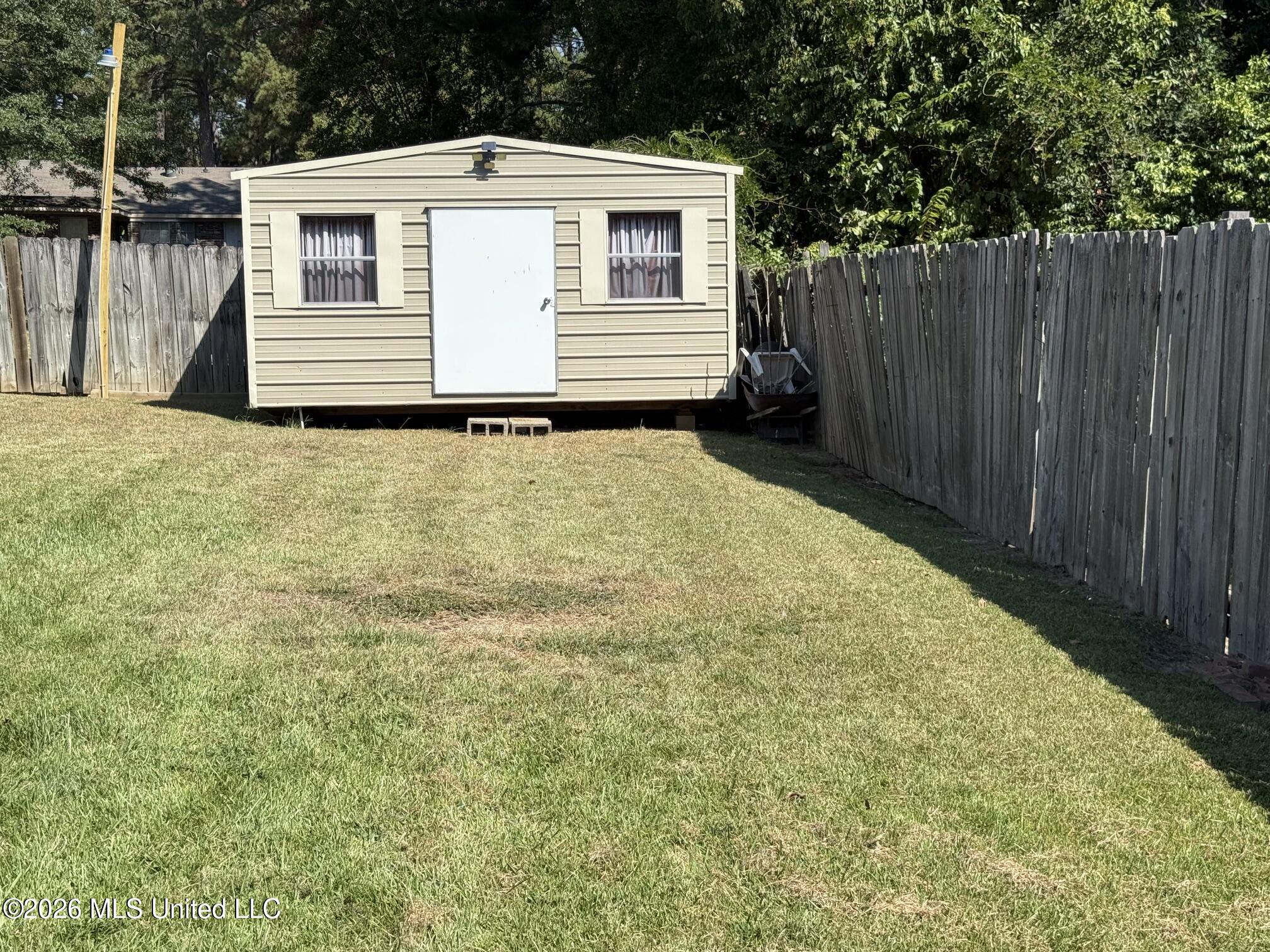1322 Canterbury Lane Property Photo 6