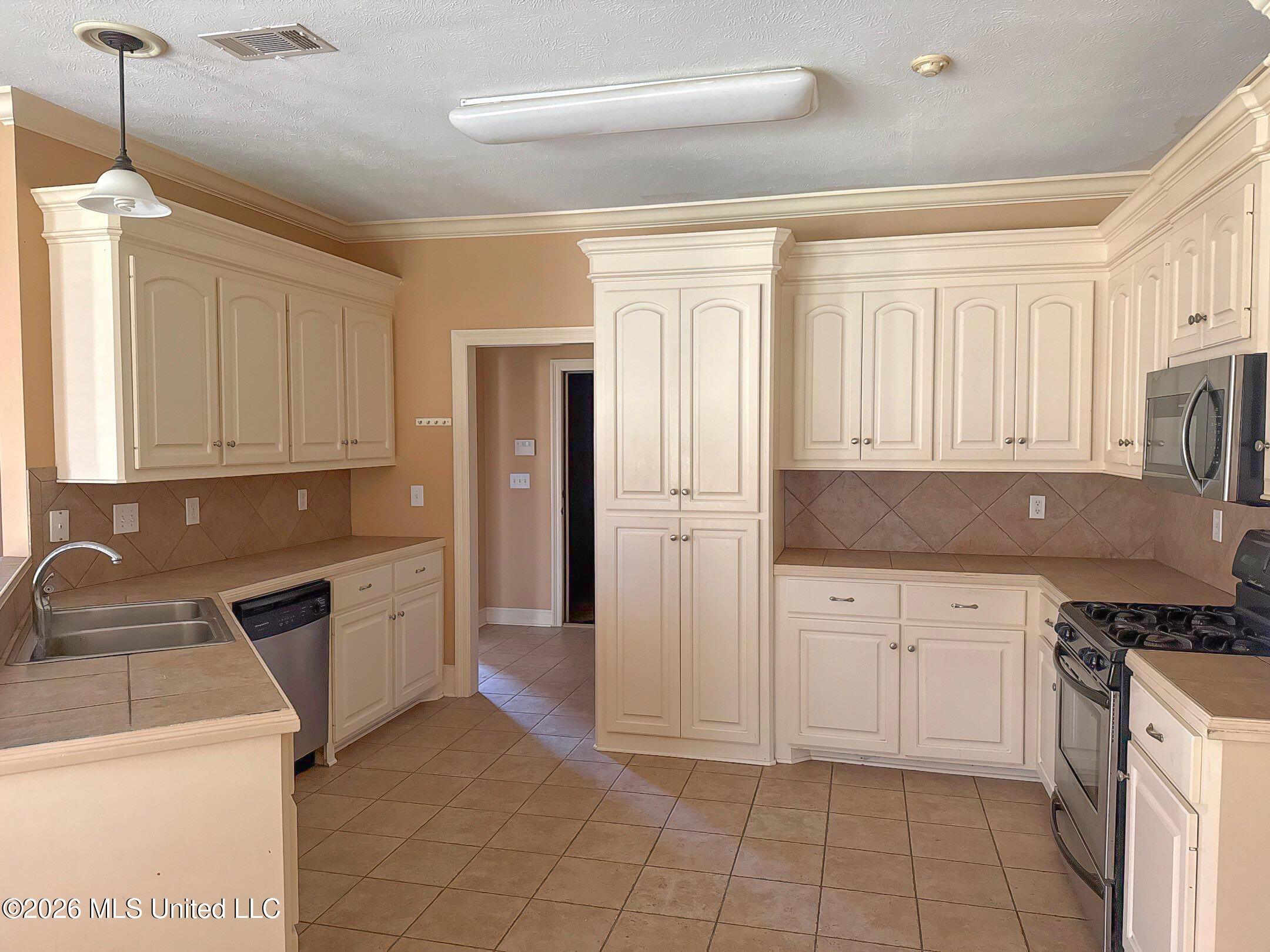 119 Copper Ridge Lane Property Photo 3