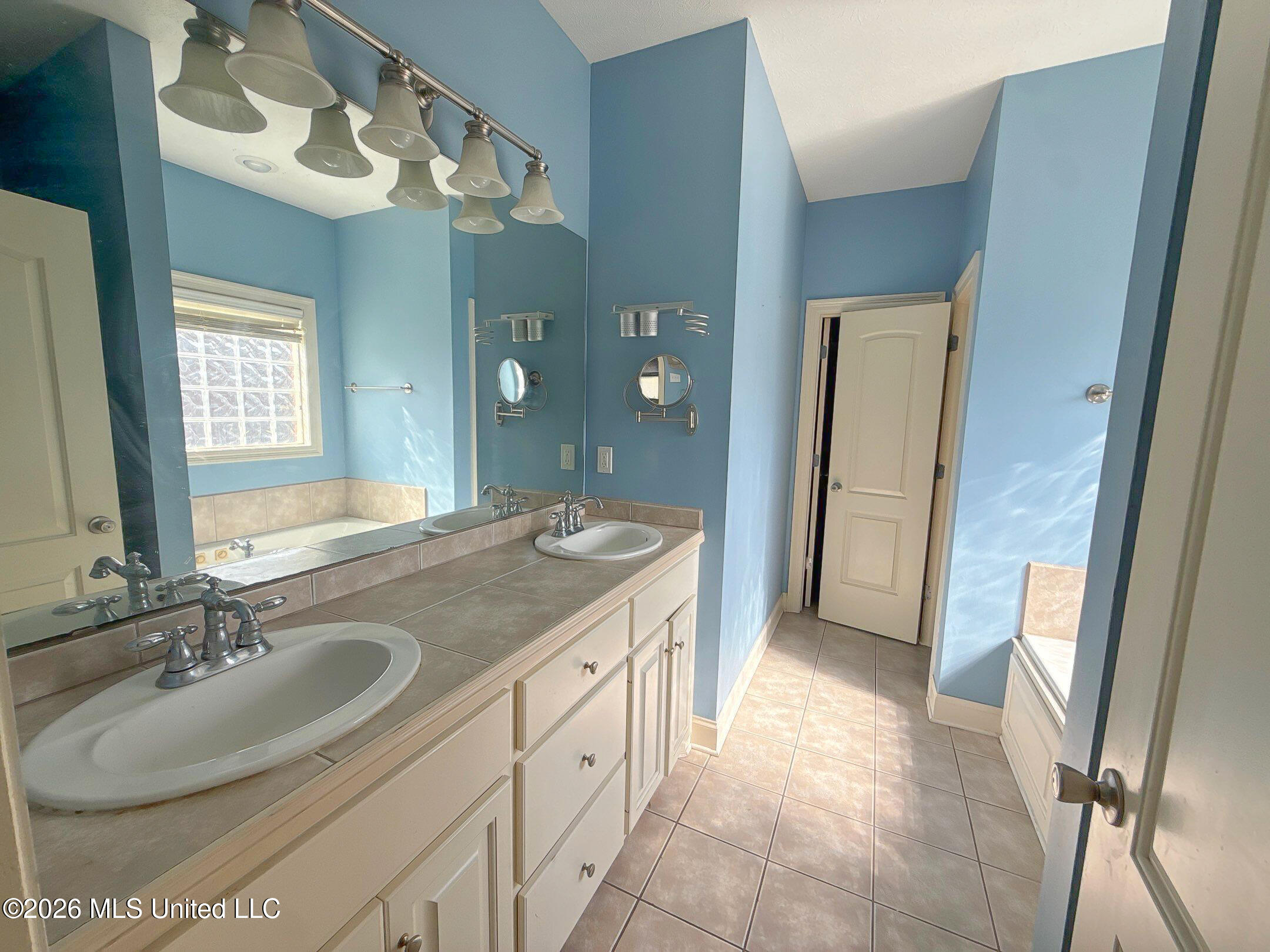 119 Copper Ridge Lane Property Photo 12