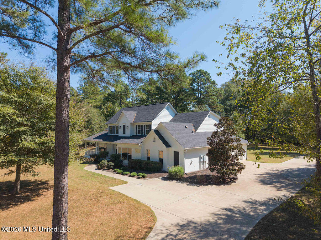 113 Blackberry Creek Road Property Photo 3
