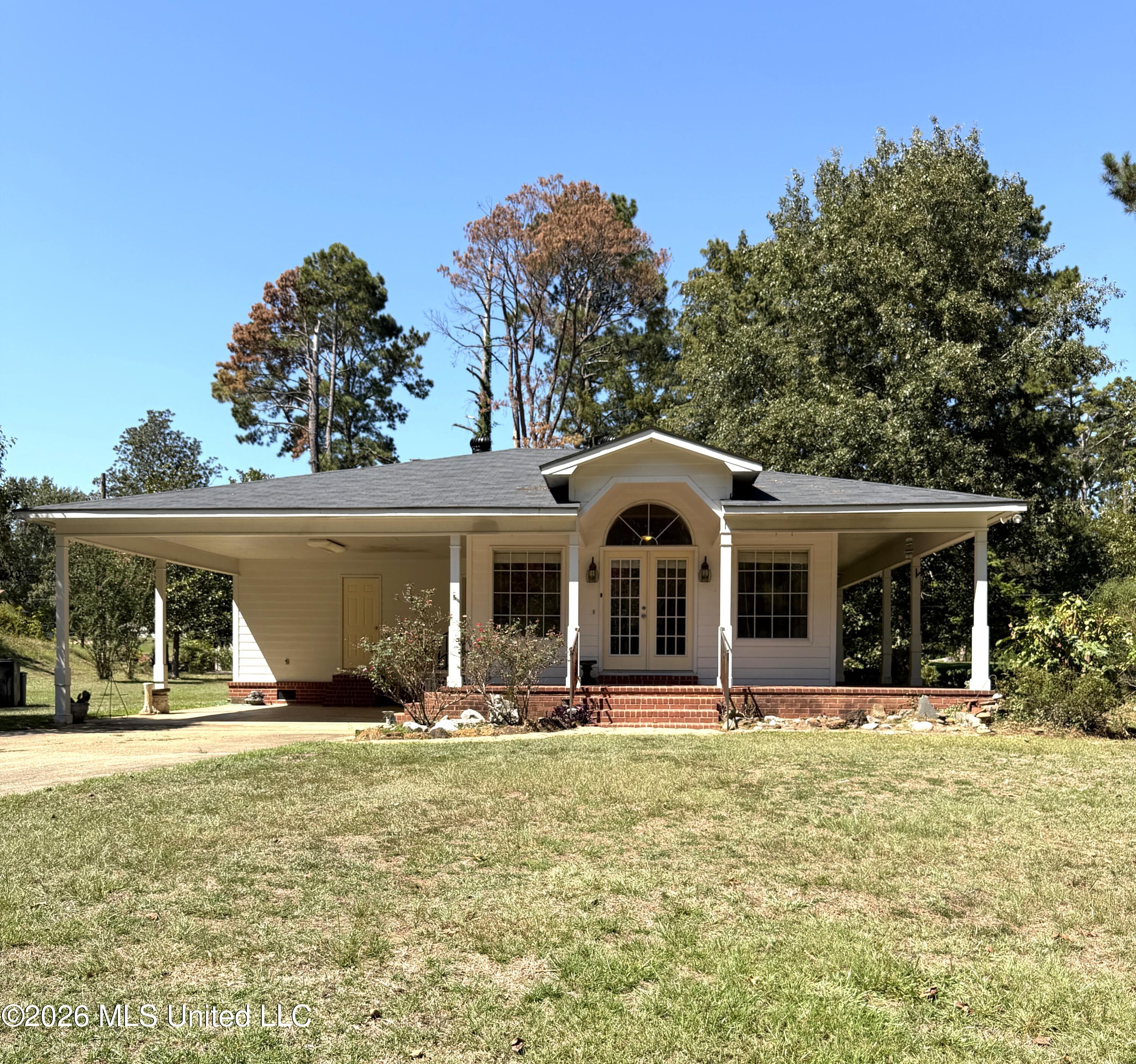 1040 Machinery Lane Property Photo 1