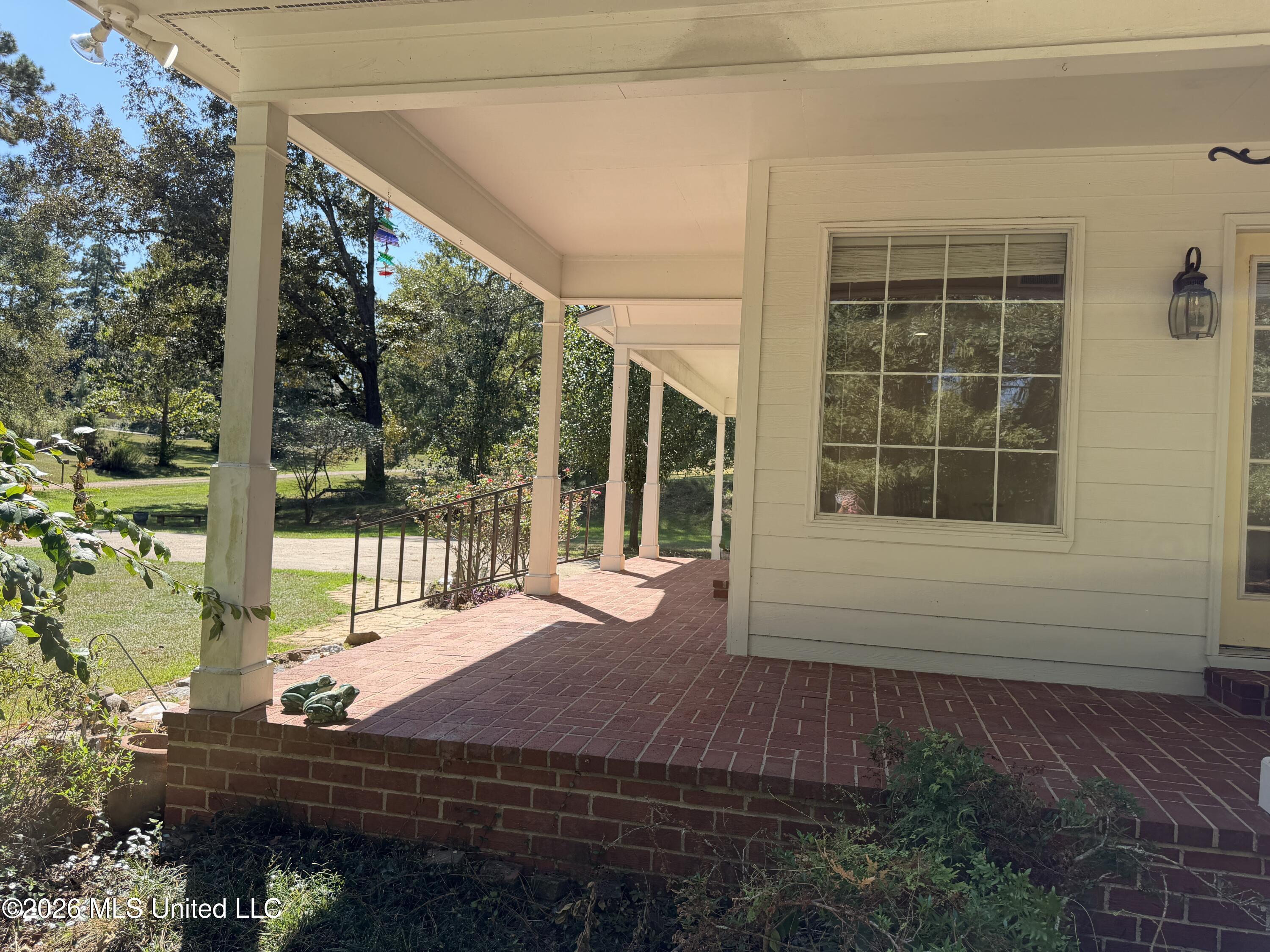1040 Machinery Lane Property Photo 5