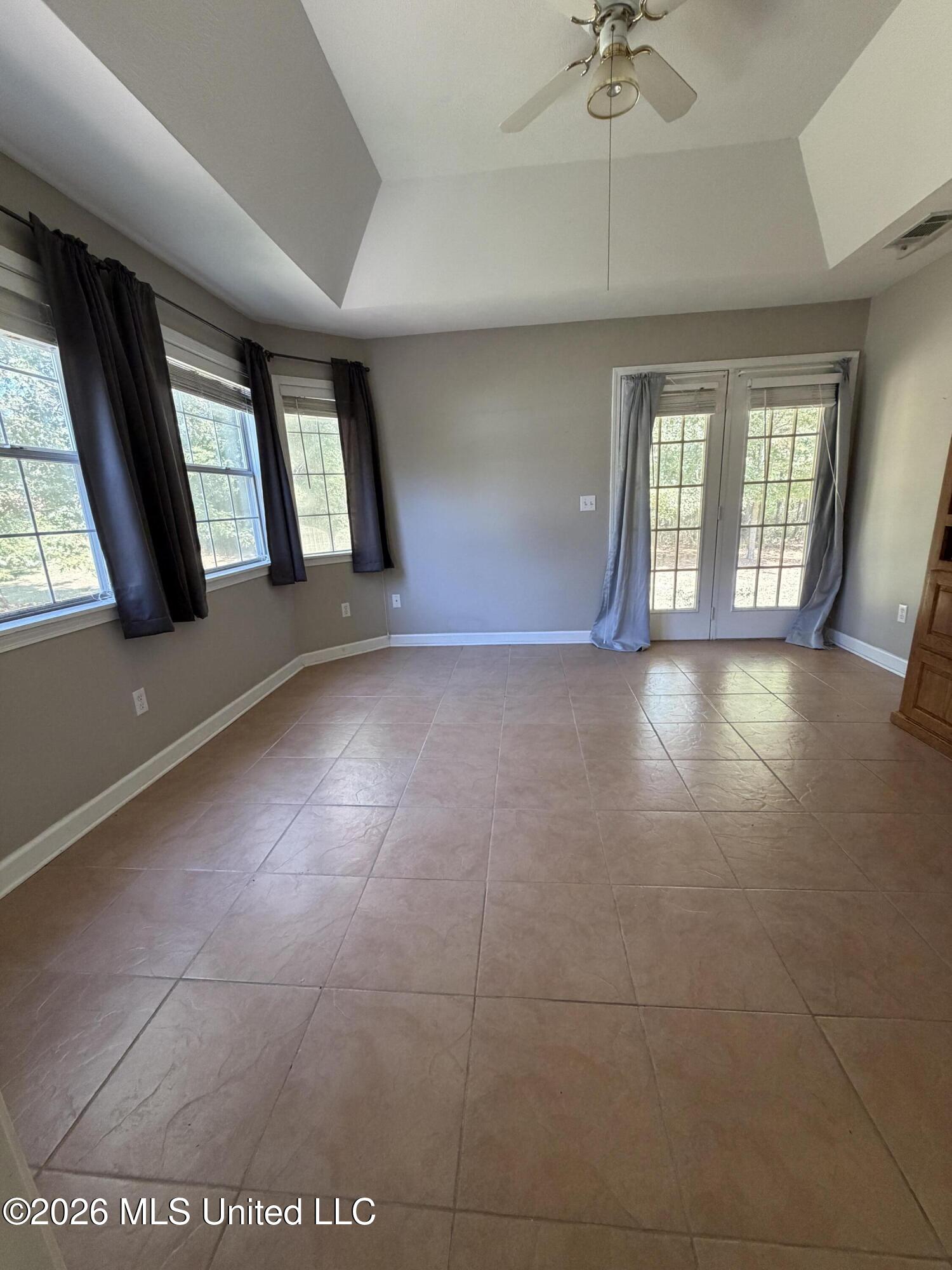 1040 Machinery Lane Property Photo 12