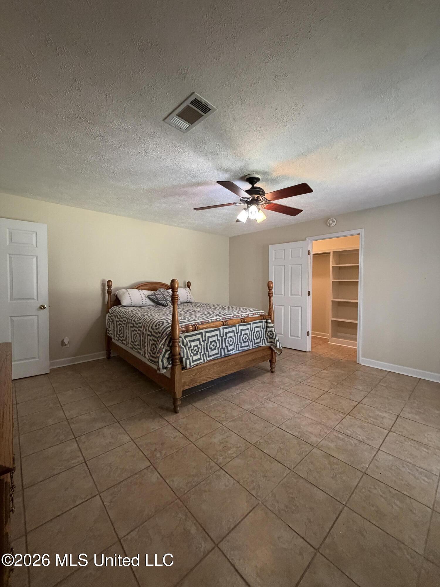 1040 Machinery Lane Property Photo 16