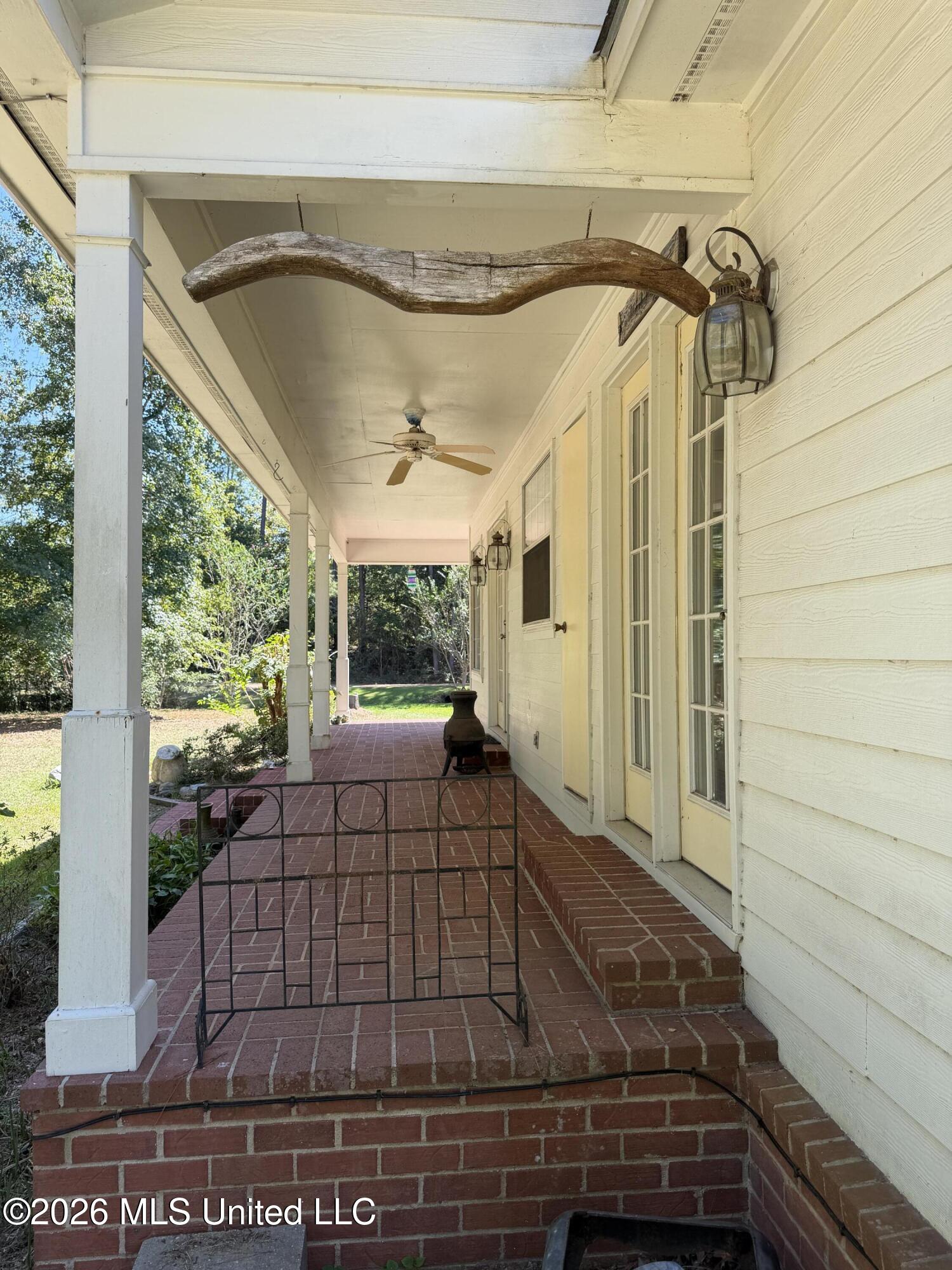 1040 Machinery Lane Property Photo 27