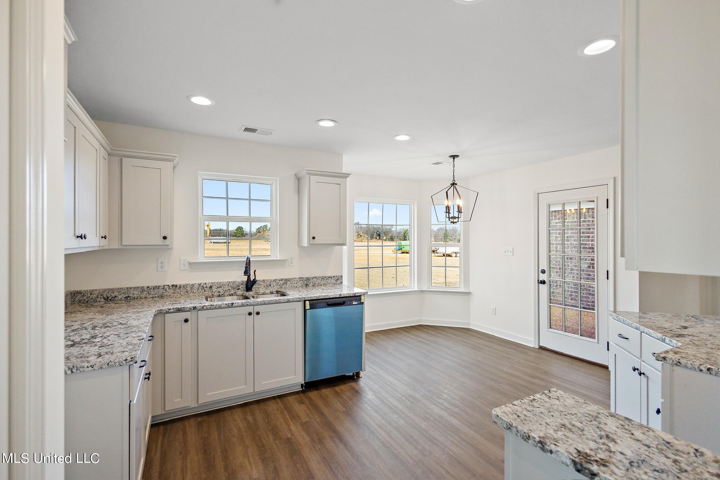 13728 Jack Thomas Boulevard Property Photo 12