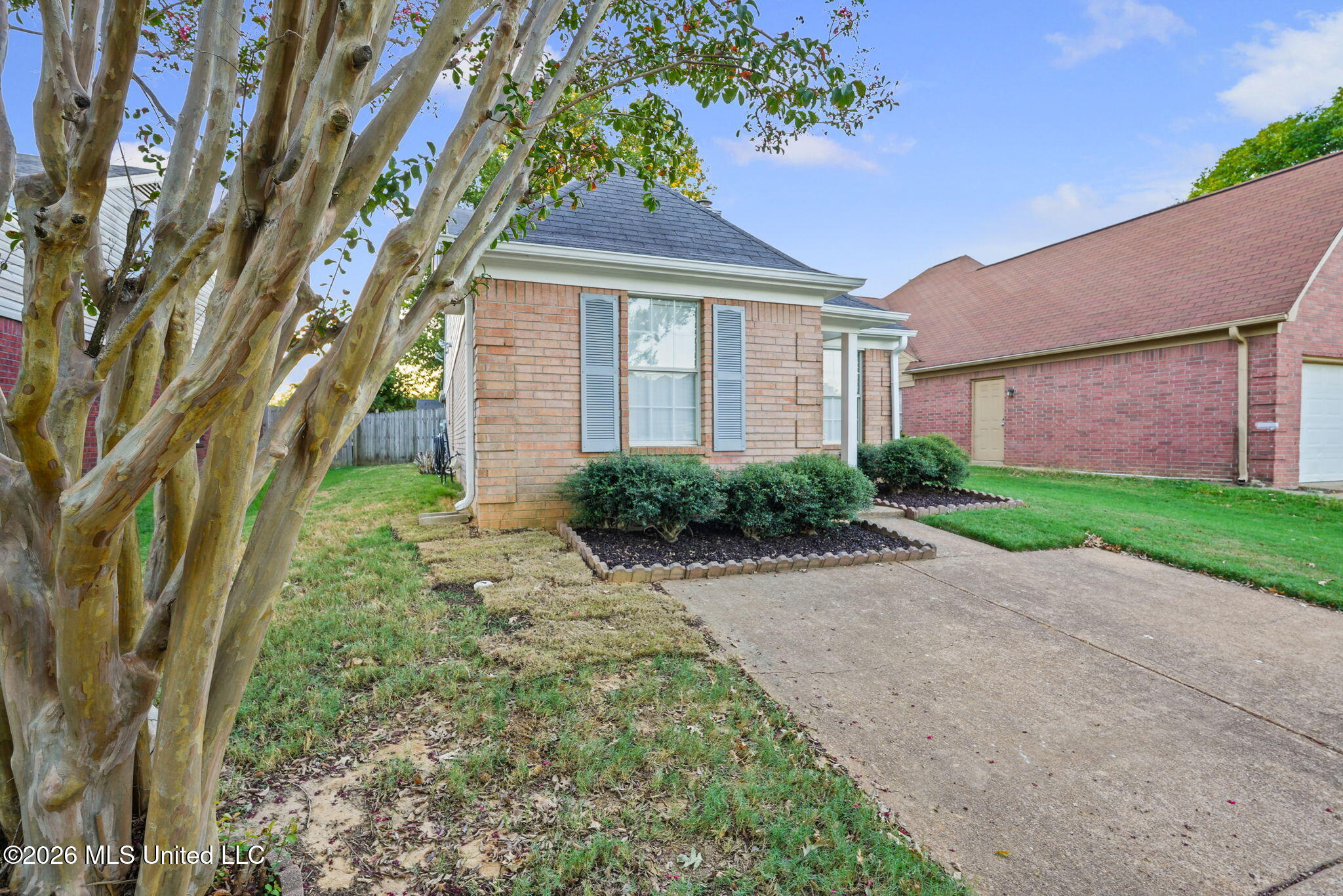 5505 Kayla Drive Property Photo 3