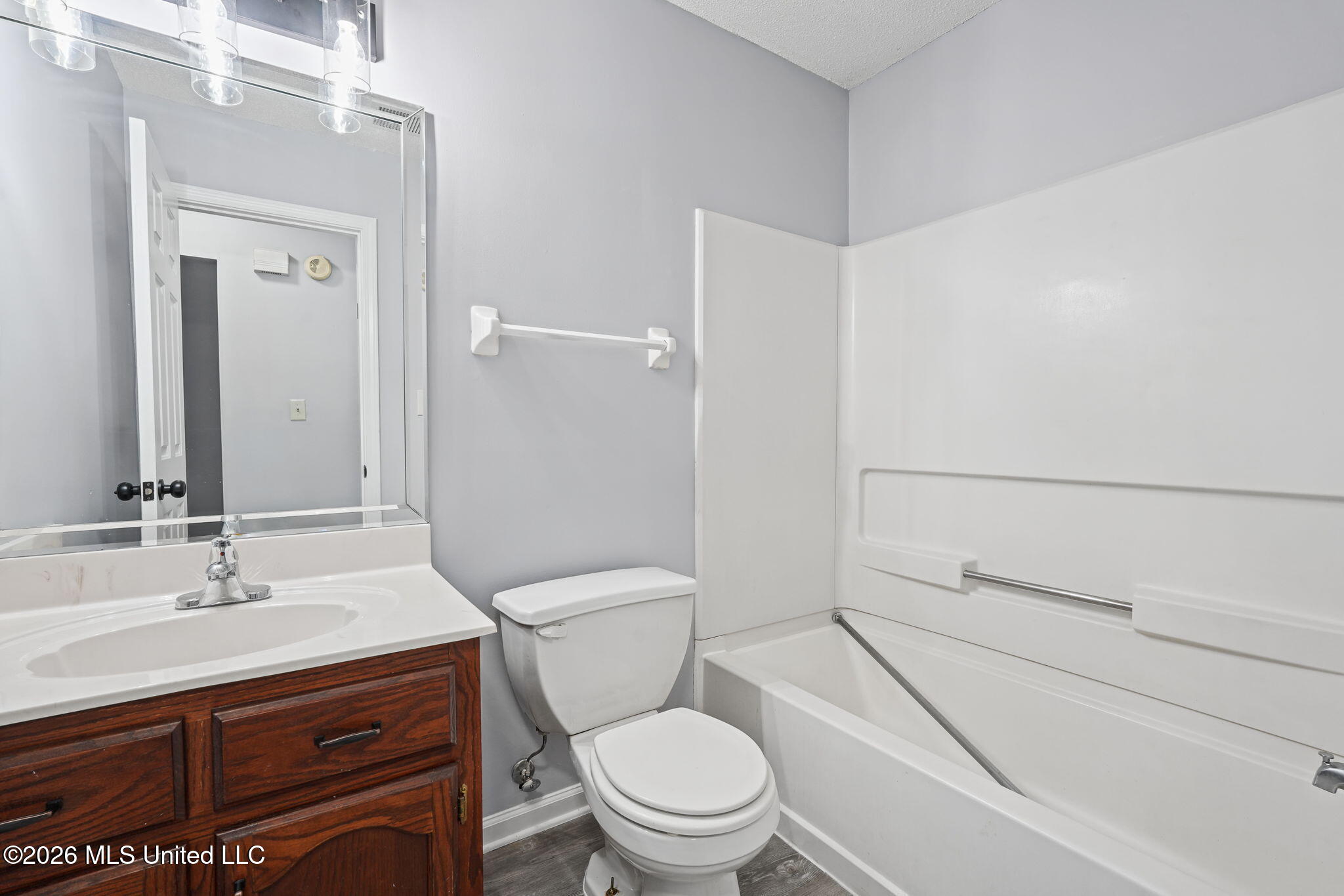 5505 Kayla Drive Property Photo 7