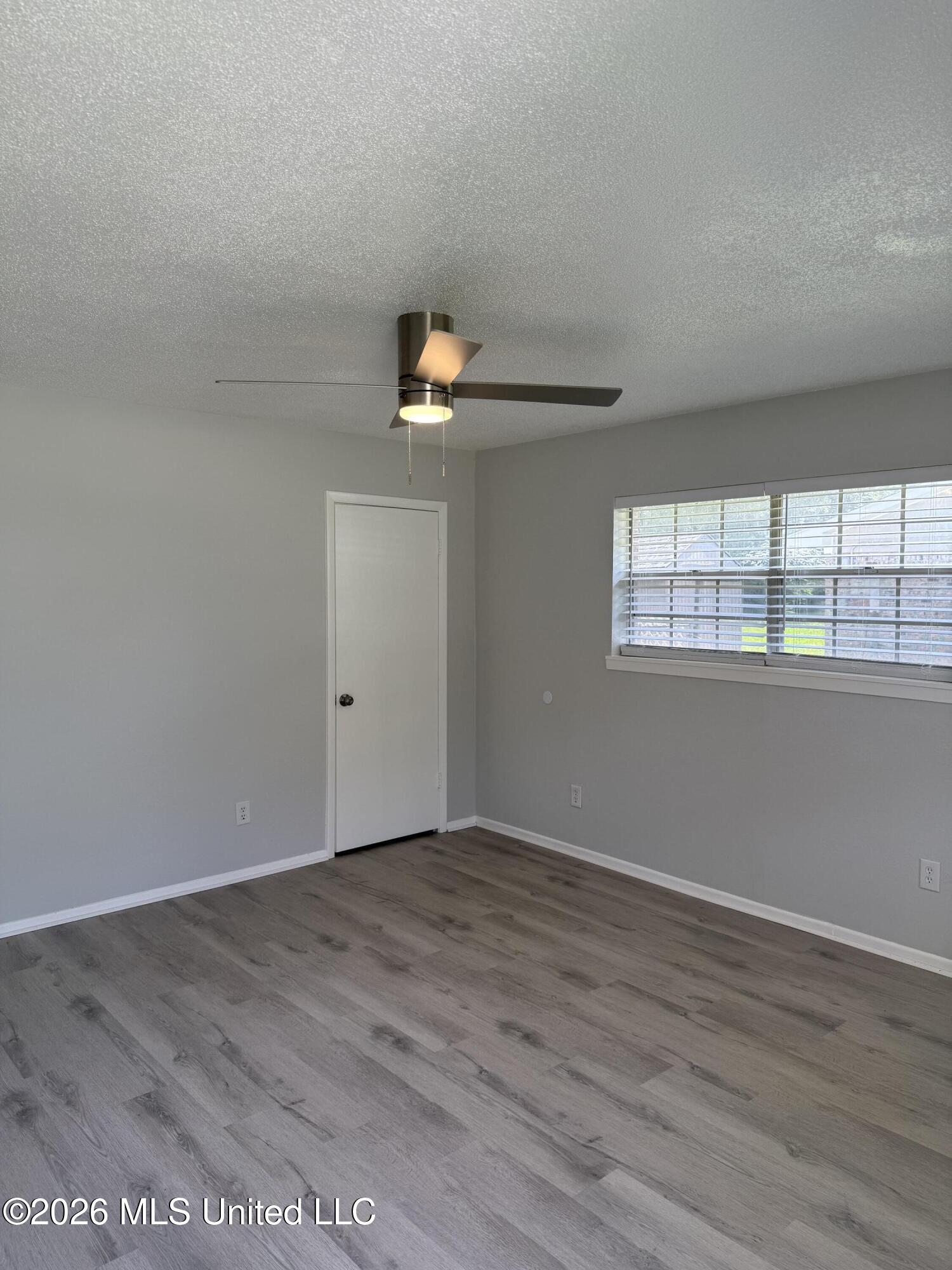 120 Imilda Drive Property Photo 3