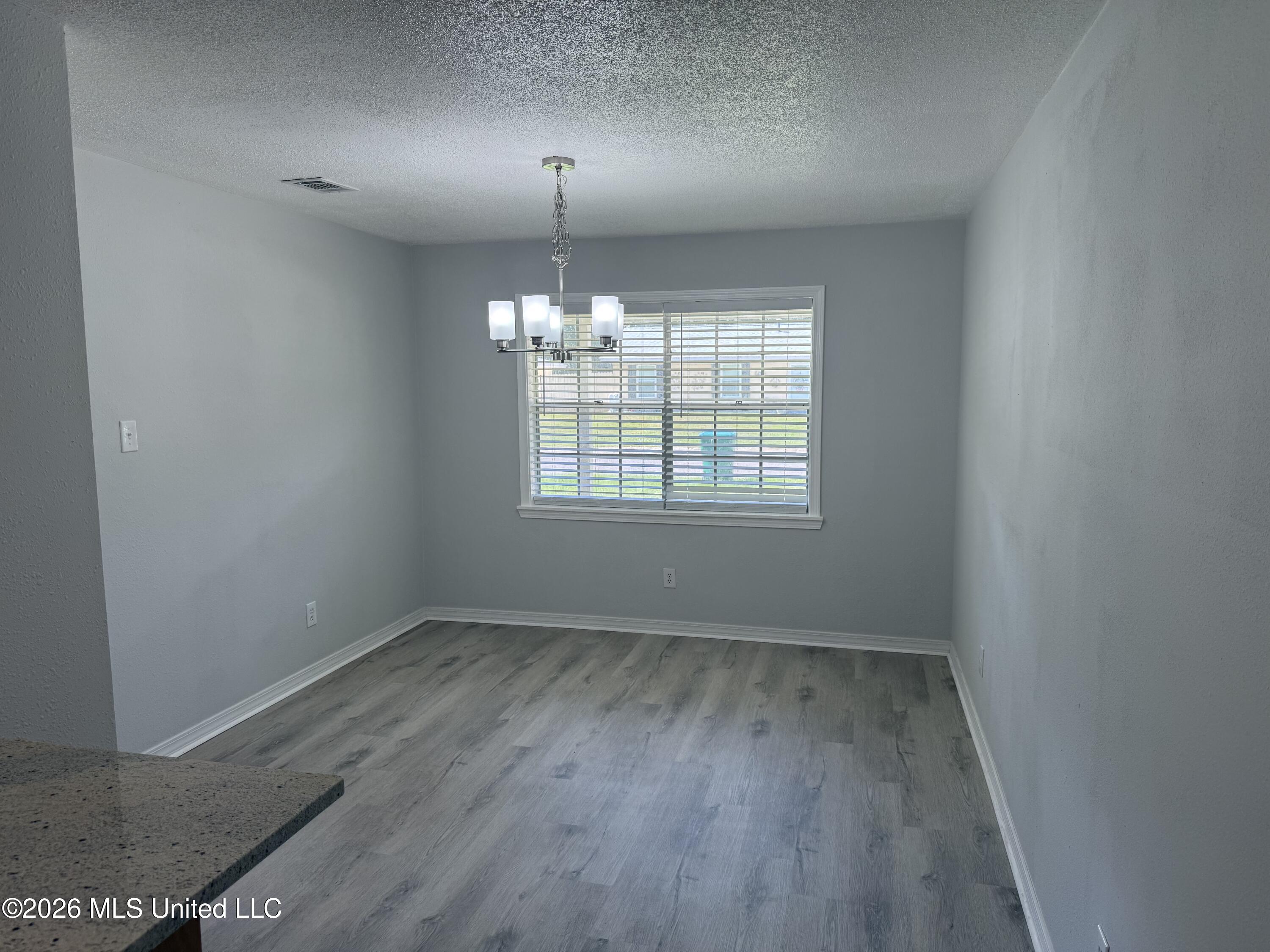 120 Imilda Drive Property Photo 9