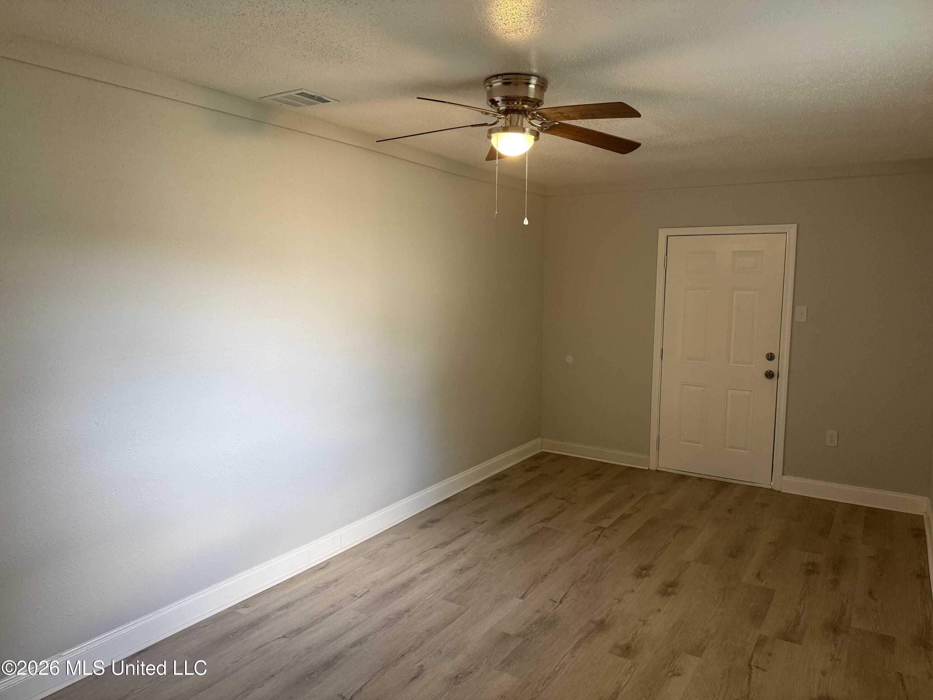 120 Imilda Drive Property Photo 14