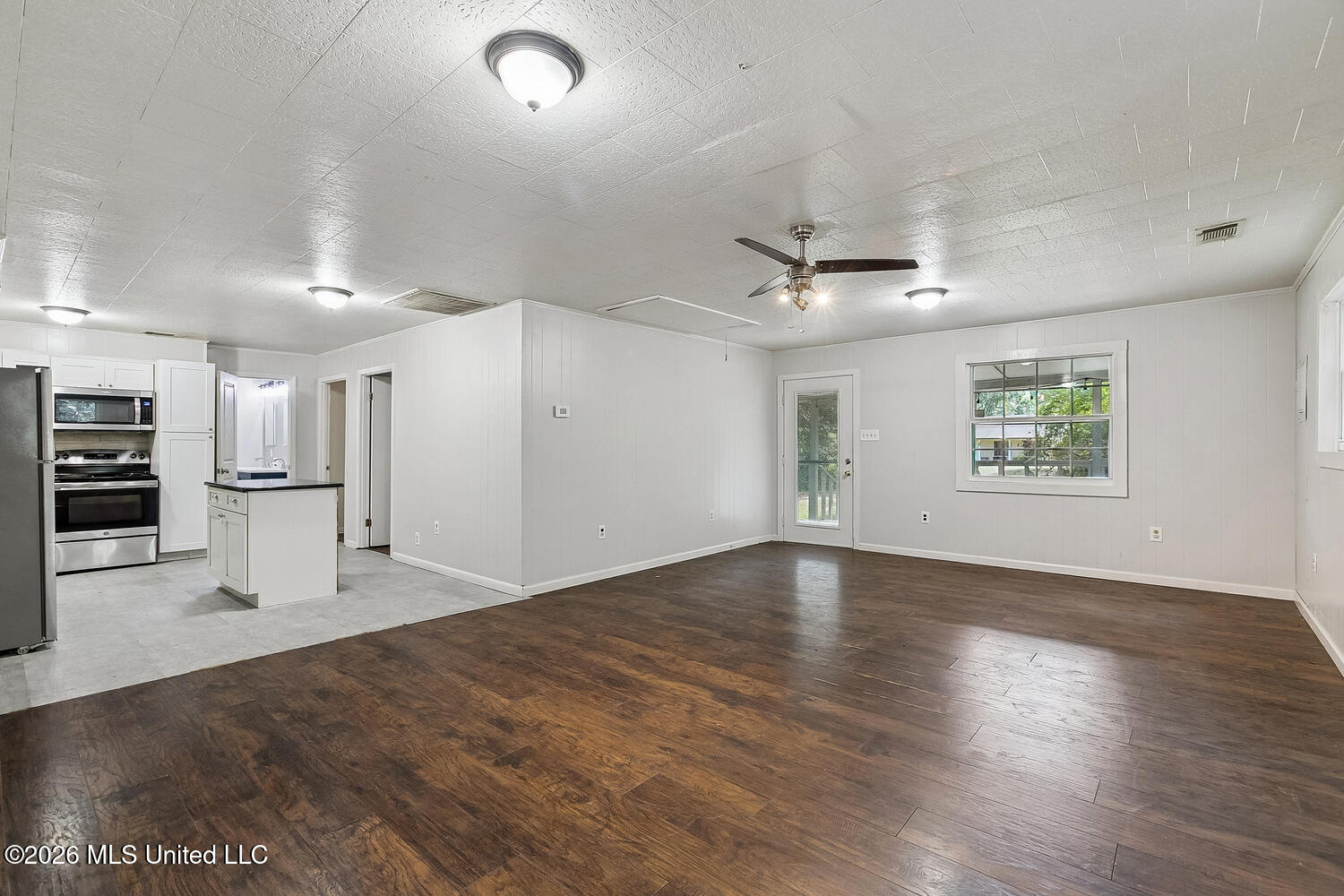 217 Hide A Way Lane Property Photo 4