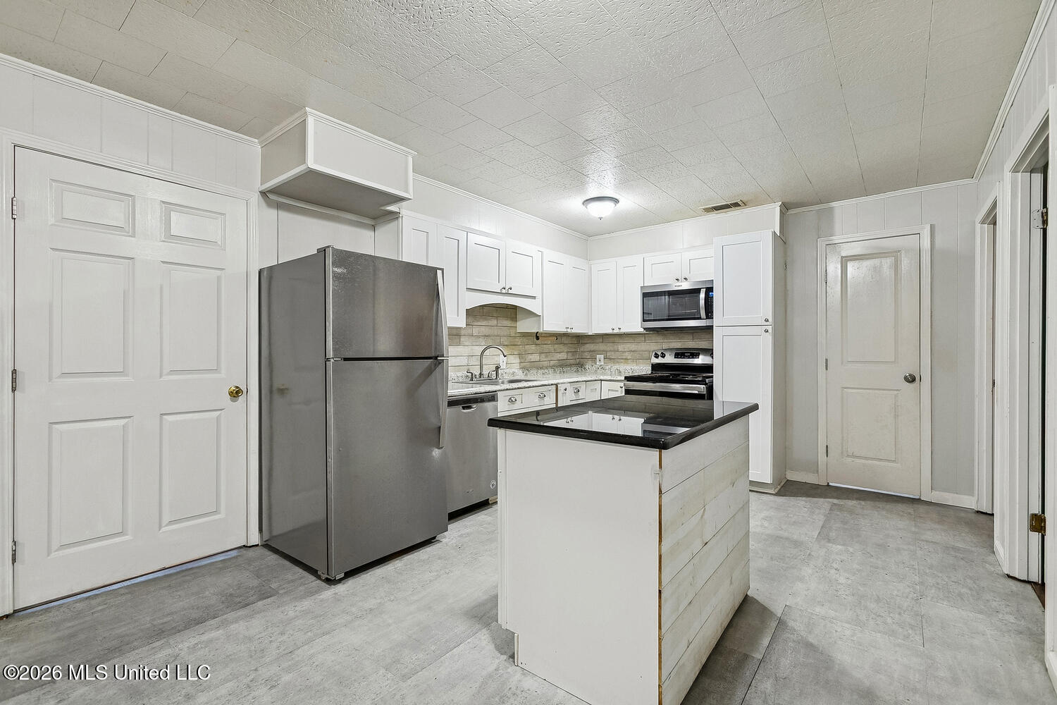 217 Hide A Way Lane Property Photo 5