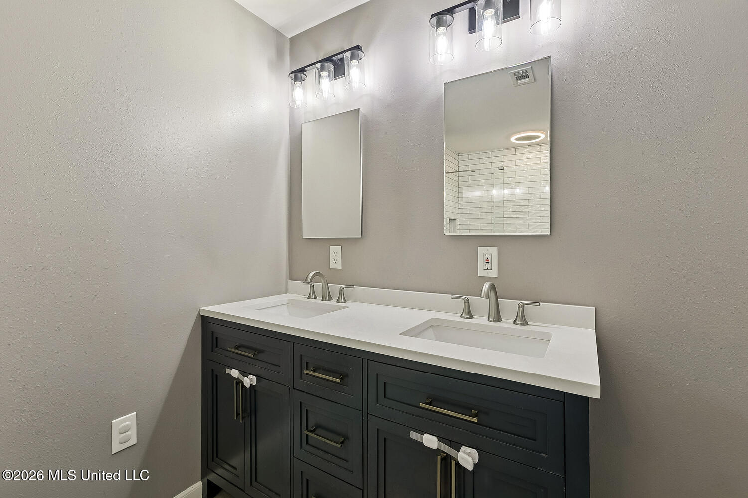 217 Hide A Way Lane Property Photo 8