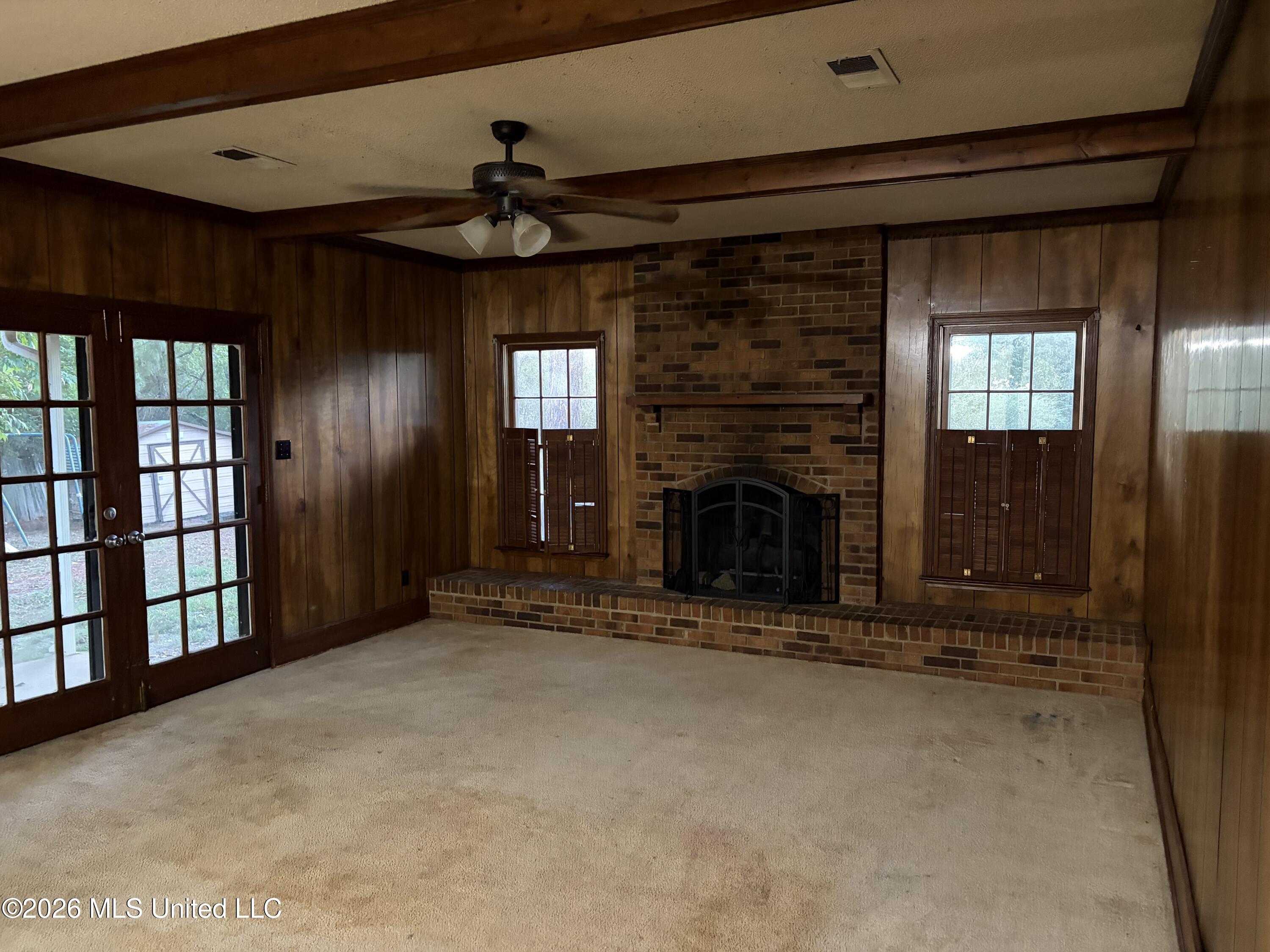 8637 Greenview Place Property Photo 6