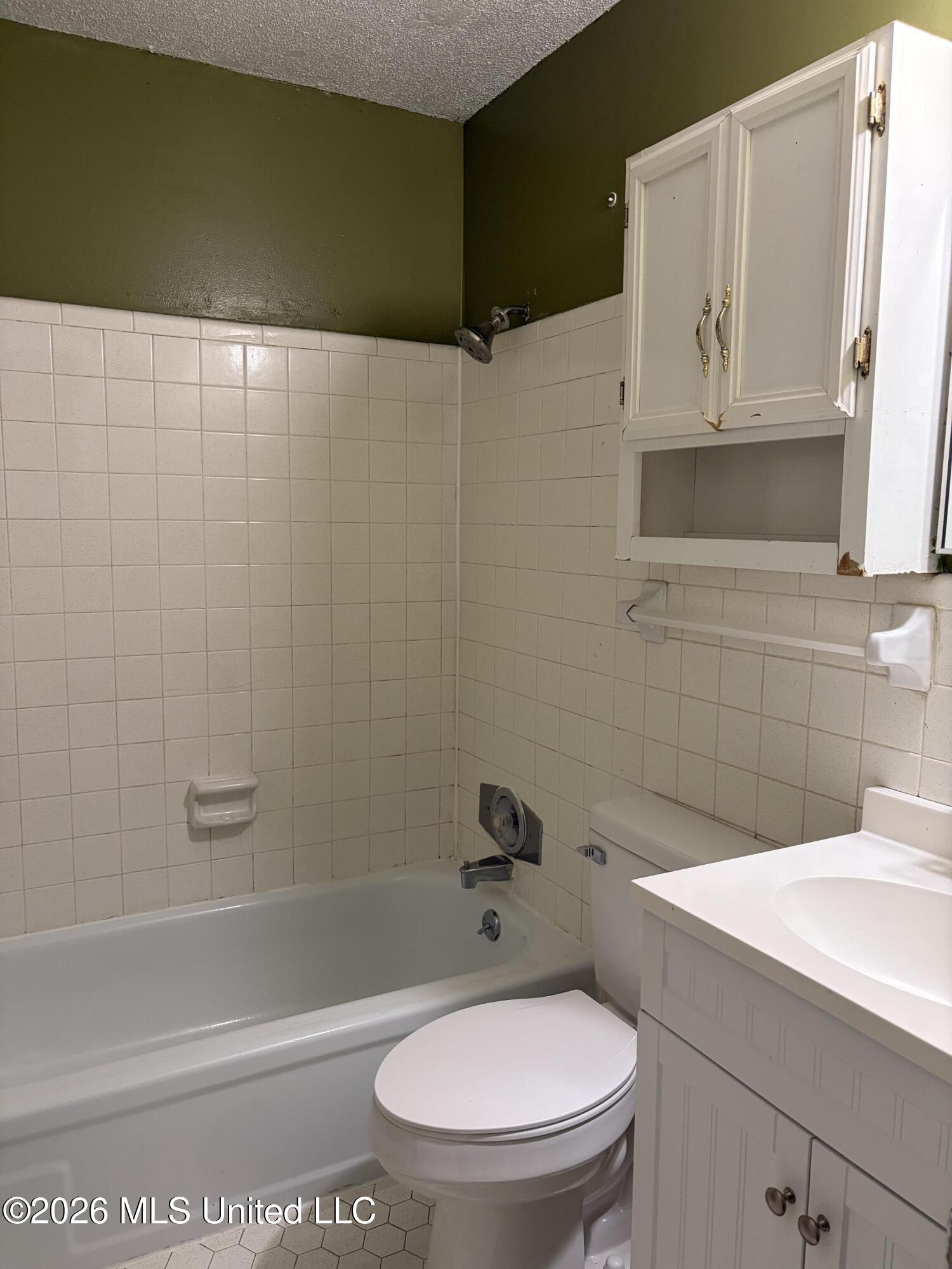 8637 Greenview Place Property Photo 11