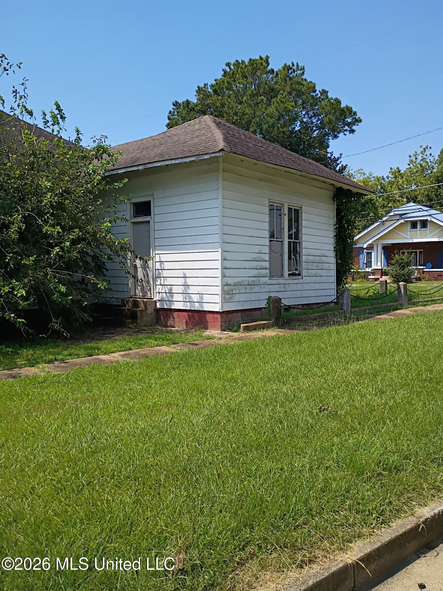 400 S Meridian Street Property Photo 3