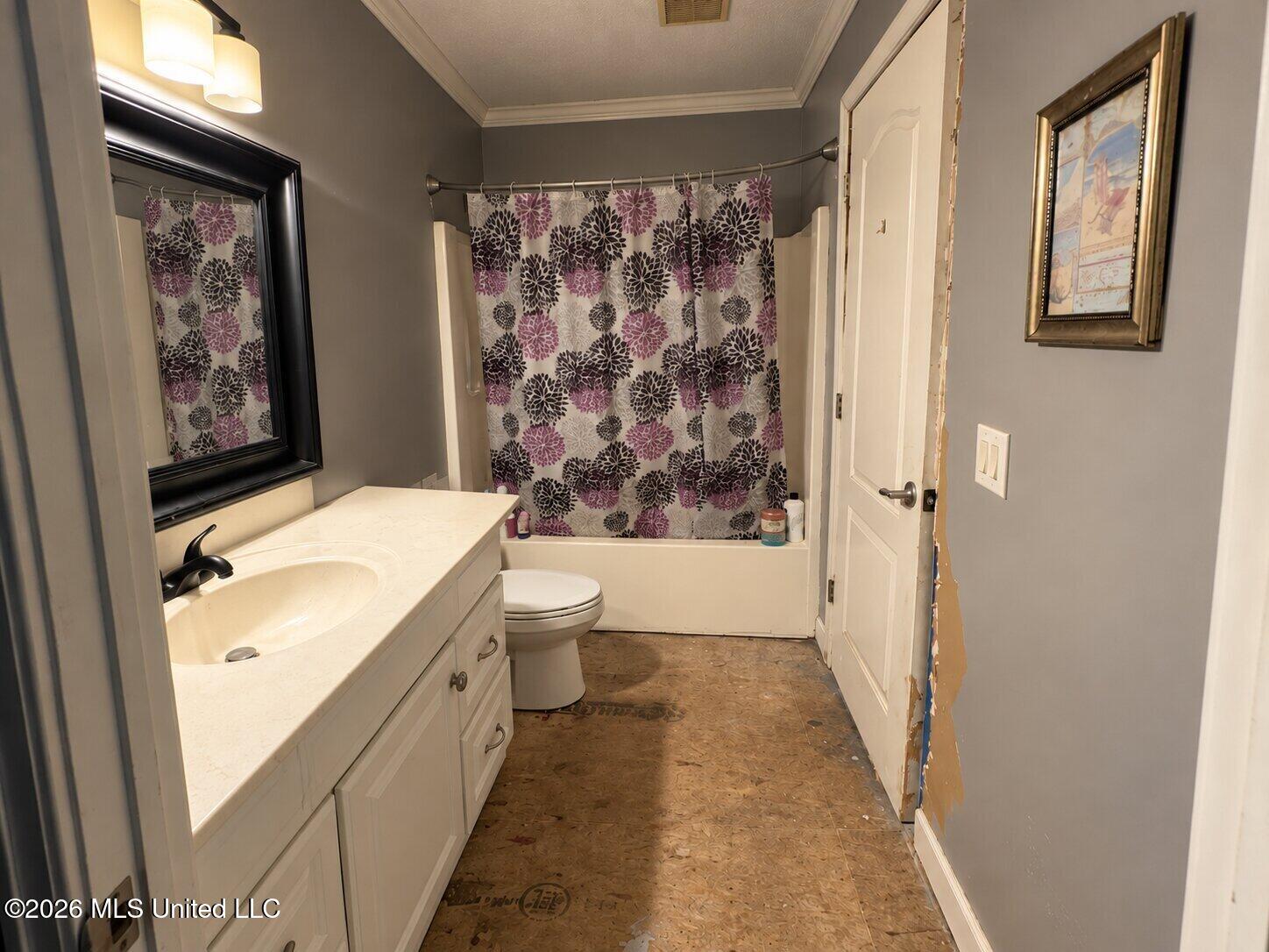 19169 N Clairmonte Street Property Photo 9