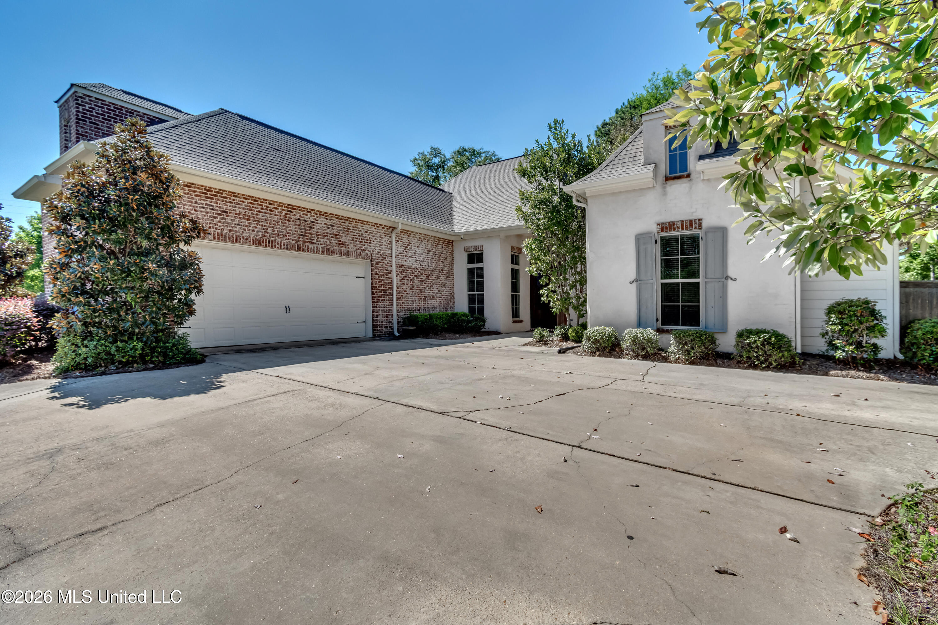 103 Ridgetop Circle Property Photo 1
