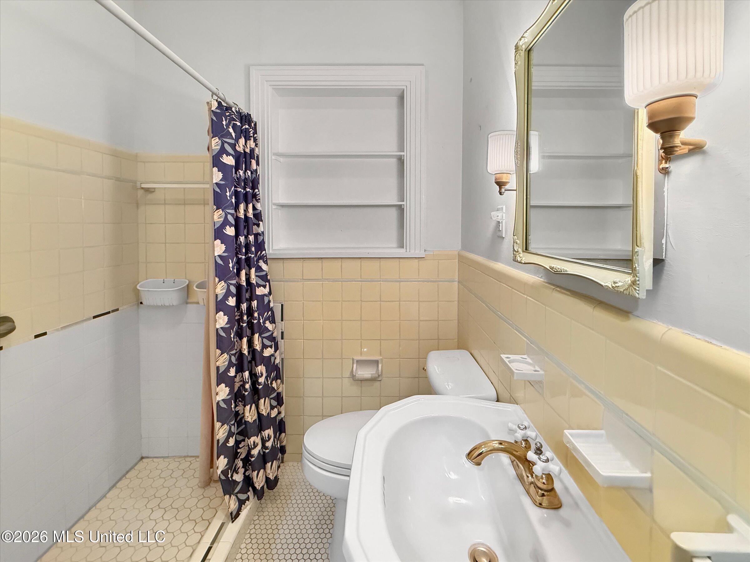 331 Main Street Property Photo 6