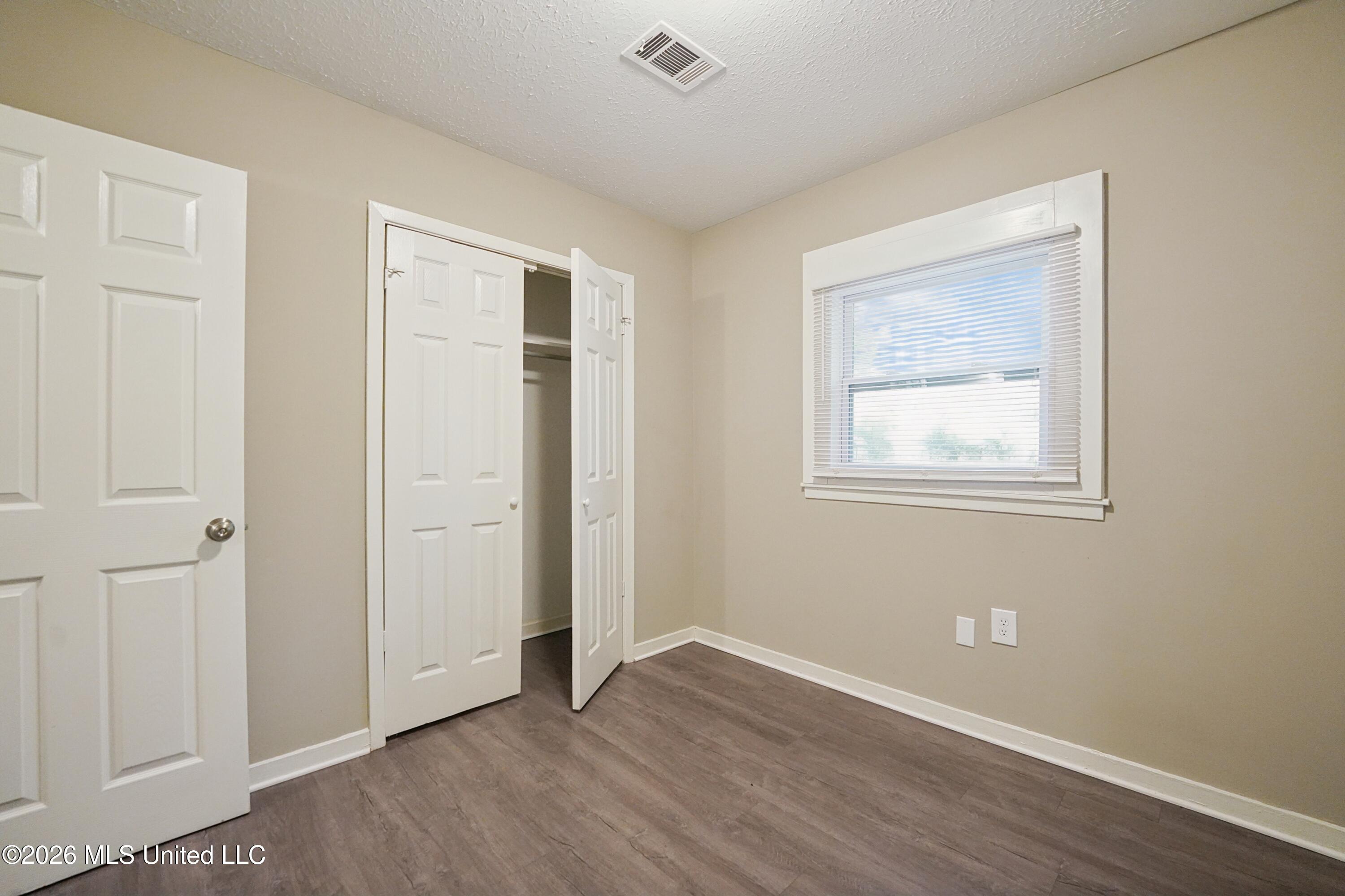 109 Skylane Drive Property Photo 22
