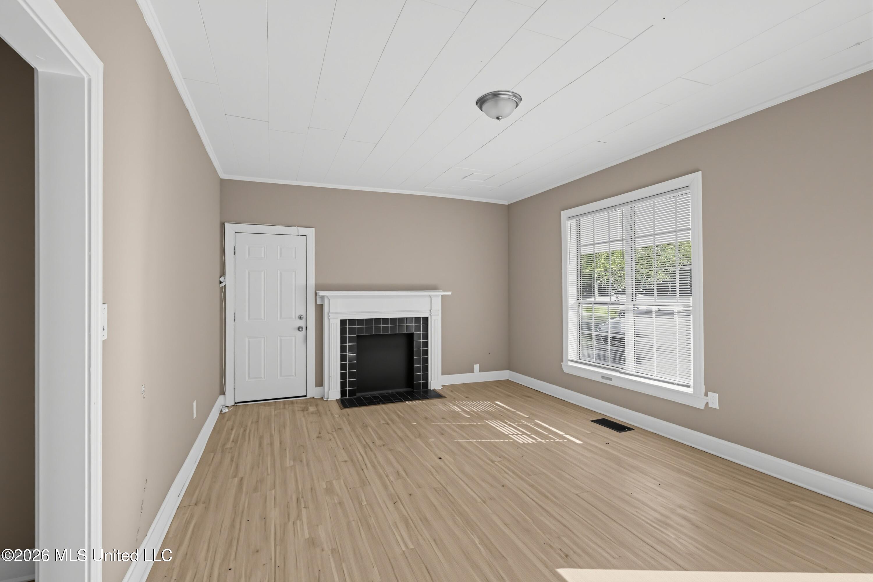 1829 East Drive Property Photo 3