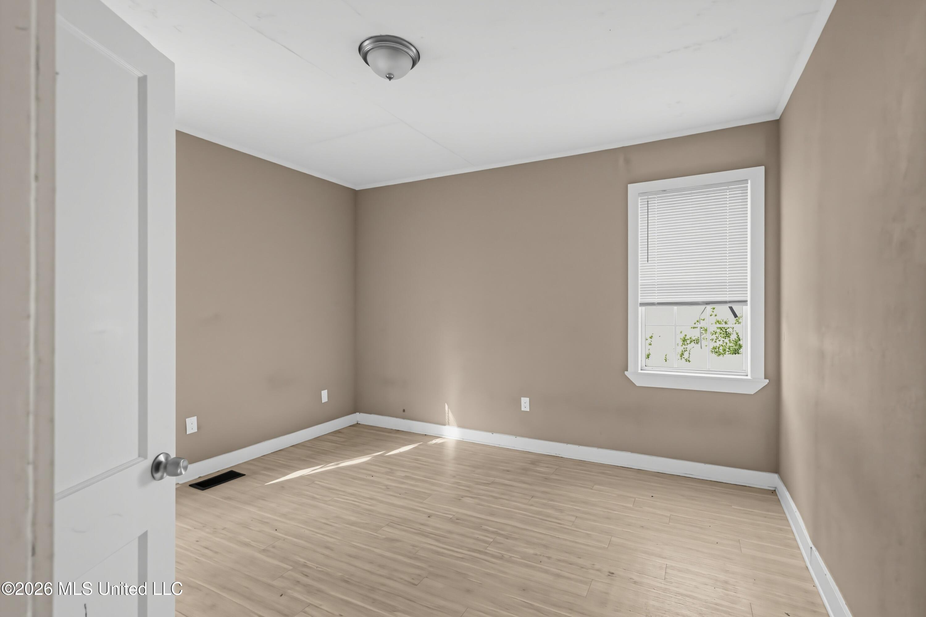 1829 East Drive Property Photo 6