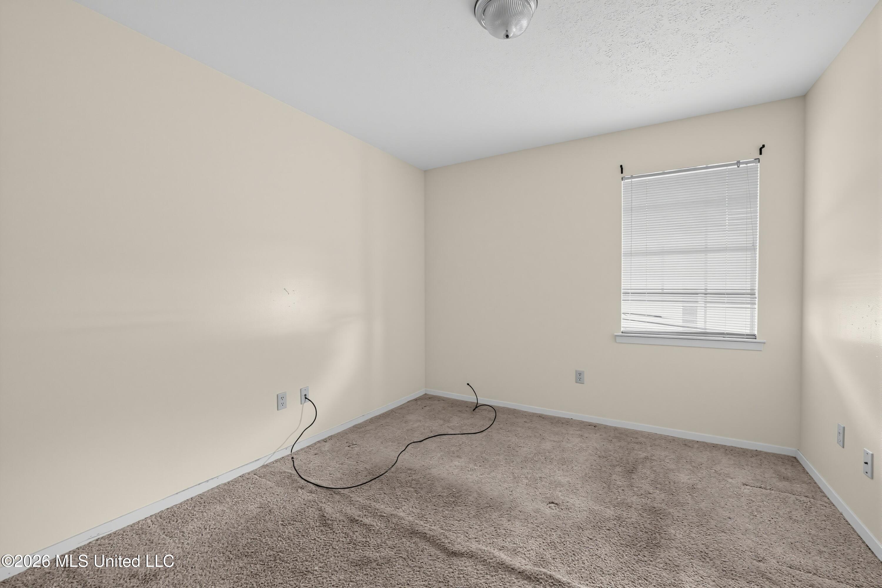 496 Chelsea Drive Property Photo 7
